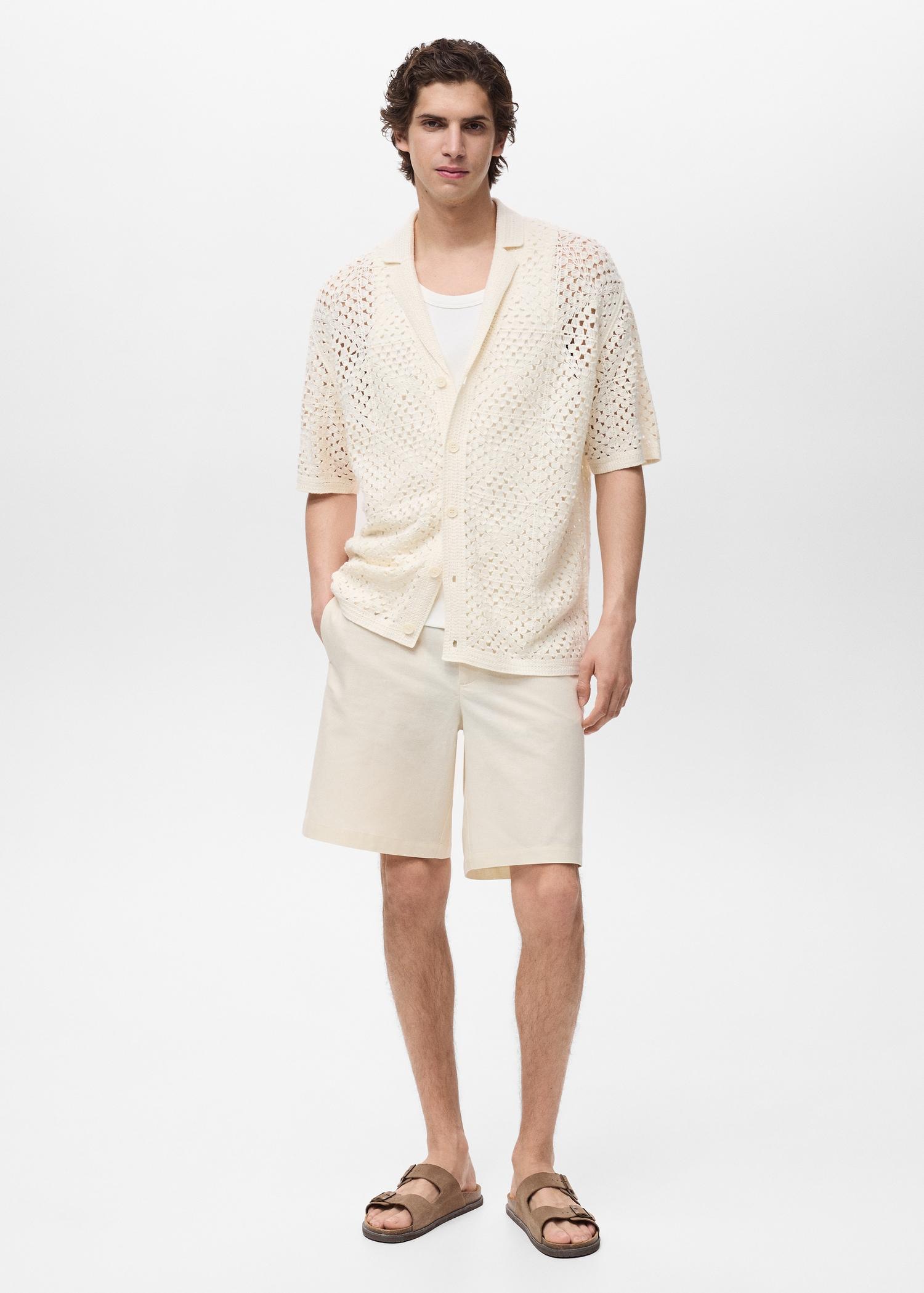 Bowling shirt with crochet structure - Men | MANGO USA Product Image