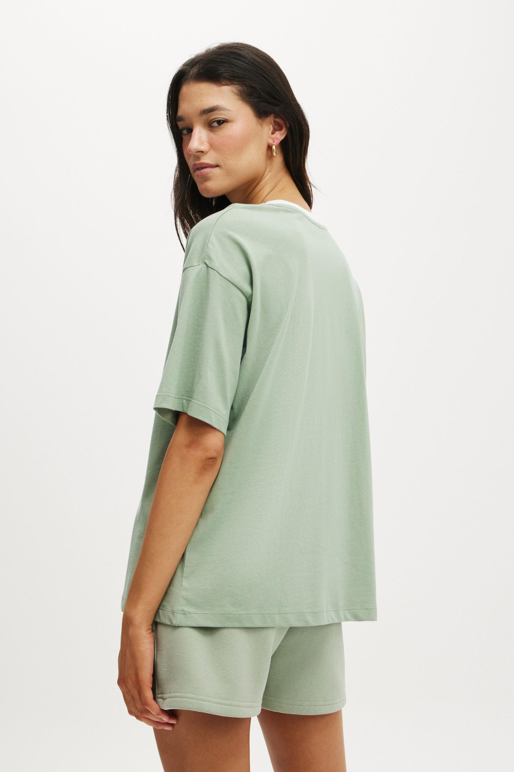 Active Graphic Tee Product Image