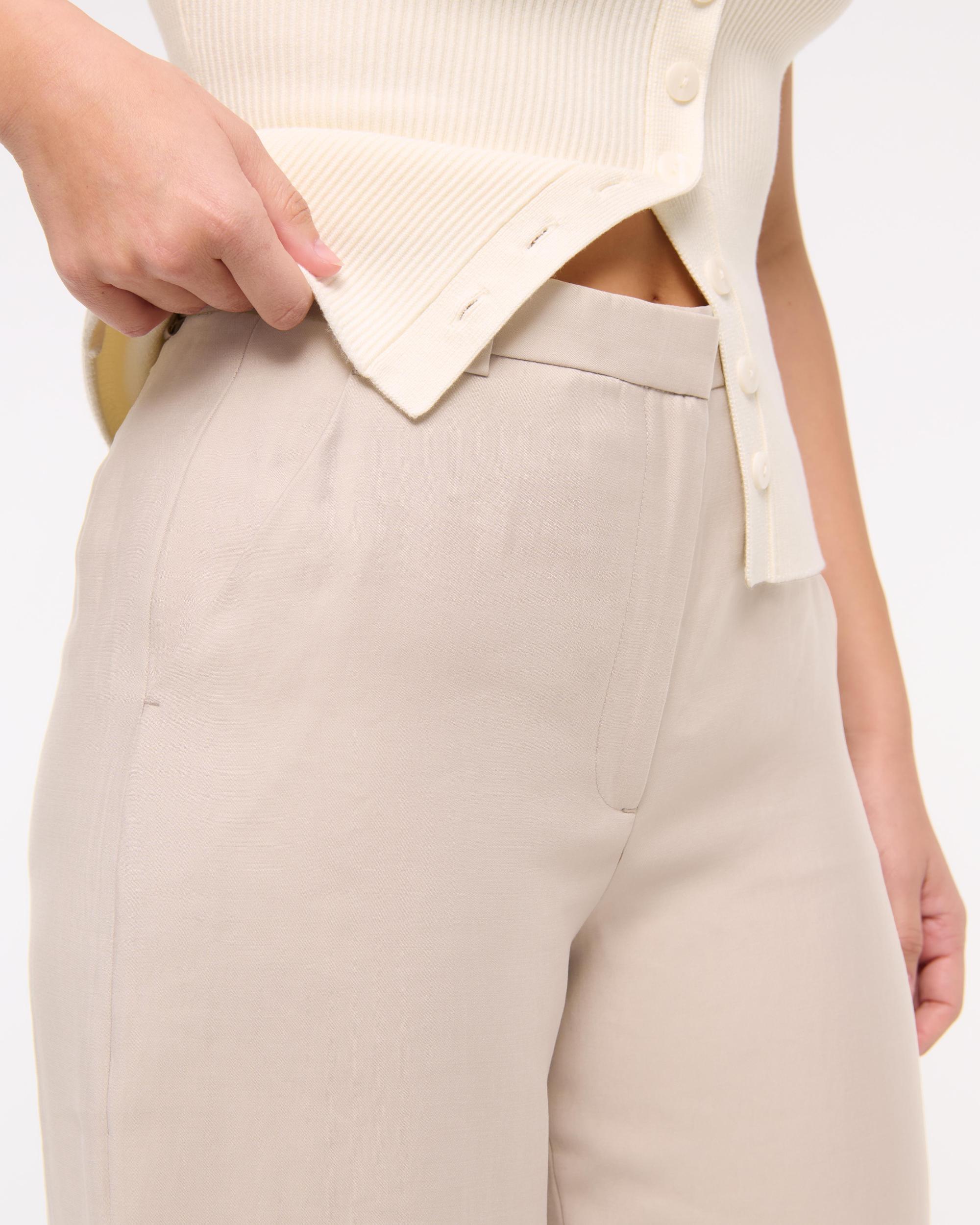 Curve Love Drapey Tailored Wide Leg Pant Product Image