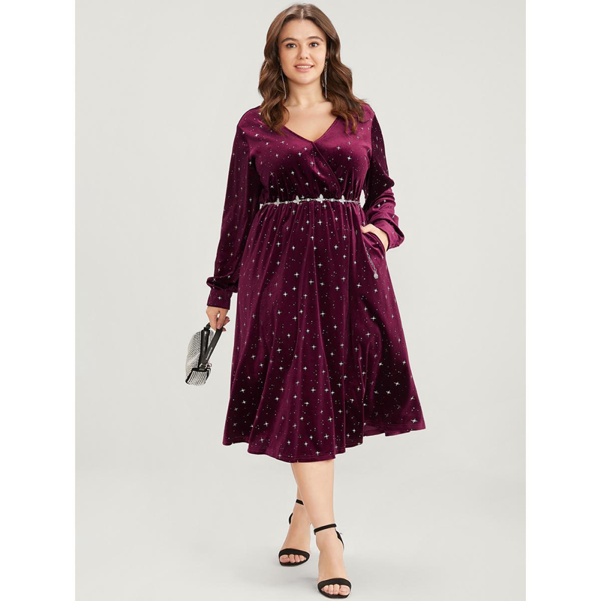 Plus Size Star Print Pocket Velvet Surplice Neck Midi Dress Scarlet Women Party V-neck Long Sleeve Curvy Midi Dress BloomChic 12/L Product Image