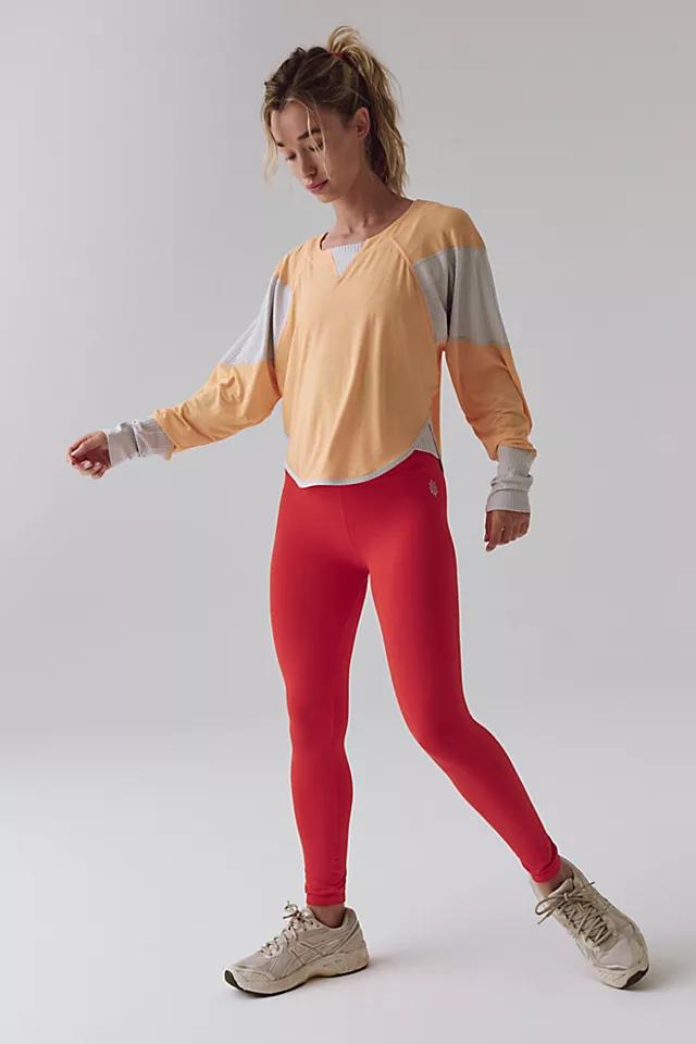 Spotlight Long Sleeve Layer Product Image