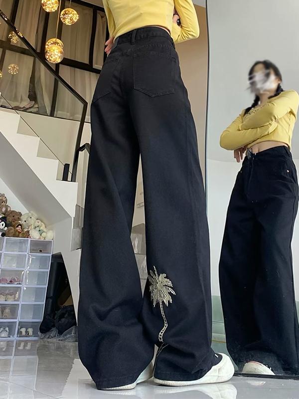 Vintage Embroidery Boyfriend Jeans Product Image