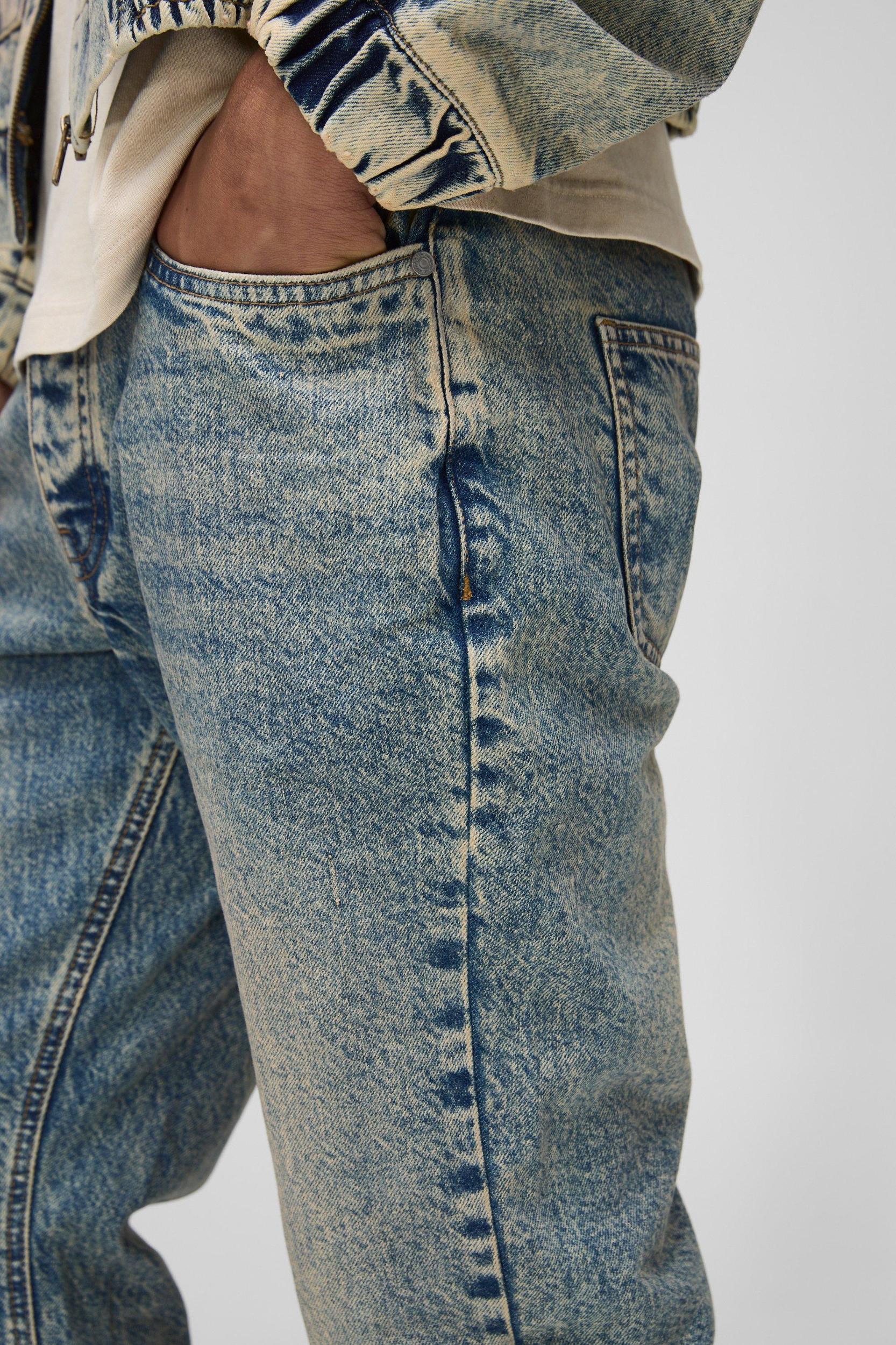 Relaxed Flared Stacked Antique Wash Jeans | boohooMAN USA Product Image