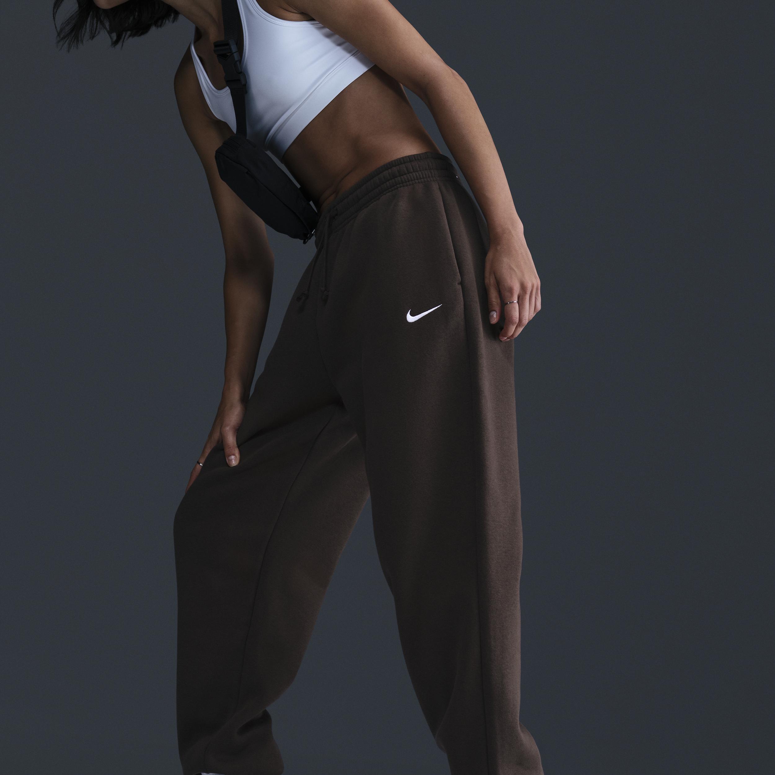 Women's Nike Sportswear Phoenix Fleece High-Waisted Oversized Sweatpants Product Image
