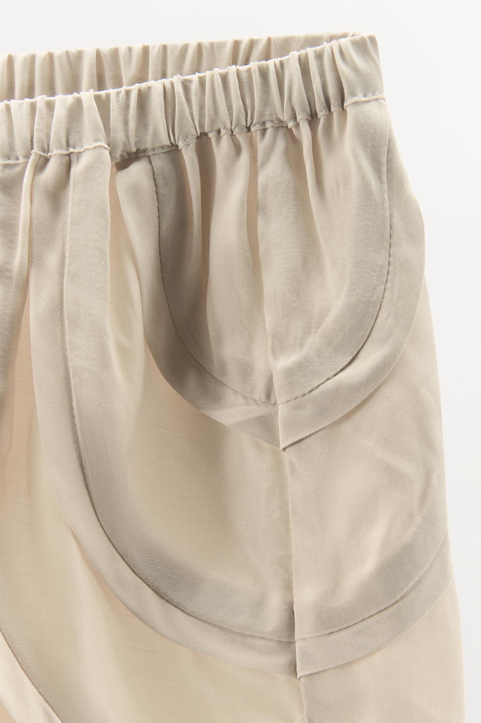 PLEATED LACE SHORTS Product Image