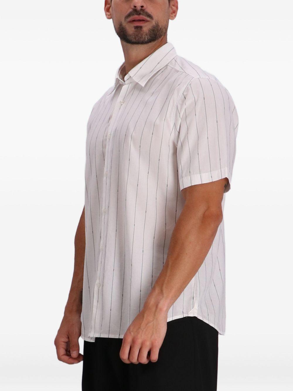 striped shirt Product Image