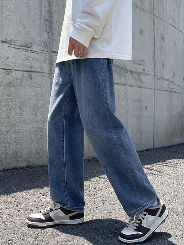 Men's Basic Wash Straight Leg Jeans Product Image