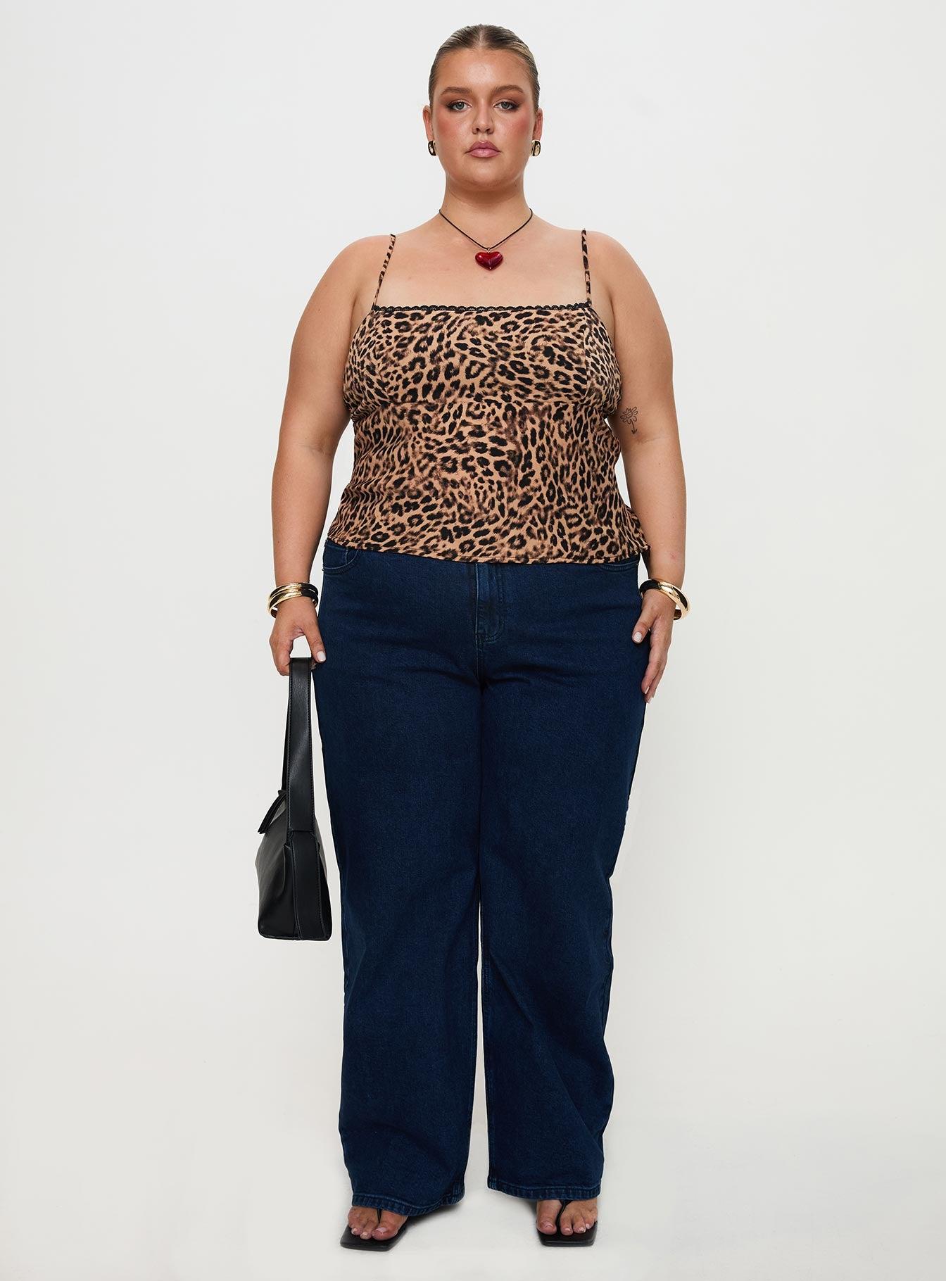 Jaquelyn Top Leopard Curve Product Image