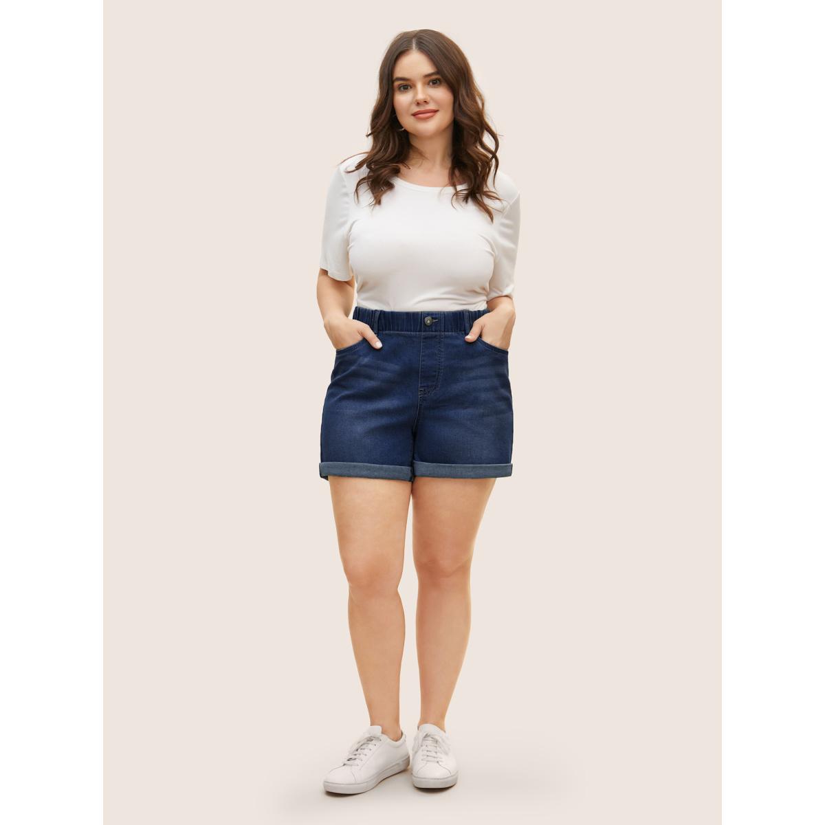 Plus Size Light Wash Button Up Roll Hem Denim Shorts Women Denimindigo Roll Hem High stretch Everyday Slanted pocket Casual Denim Shorts BloomChic 22/3X Product Image