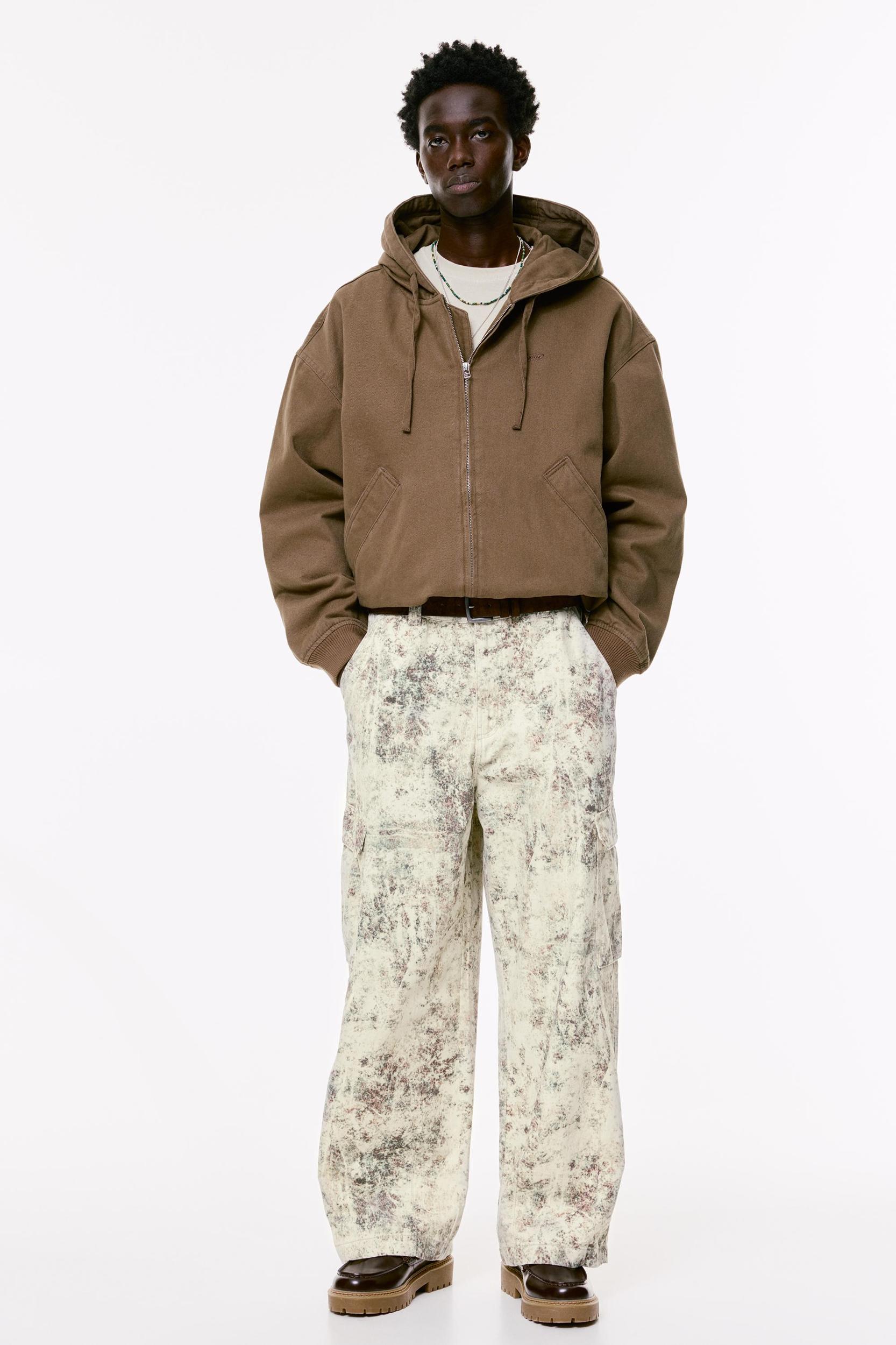 Baggy cargo trousers Product Image