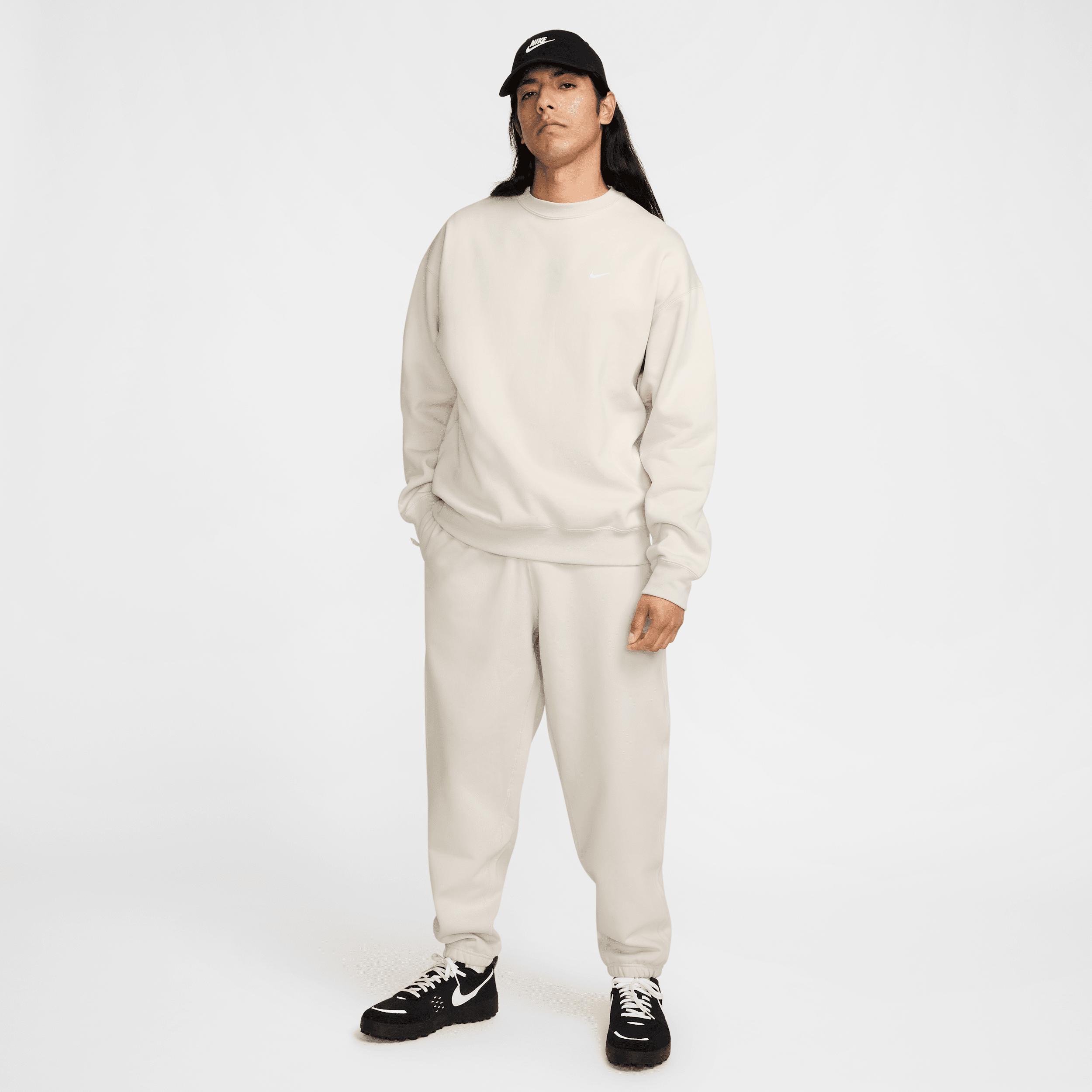 Nike Men's Solo Swoosh Fleece Crew Product Image