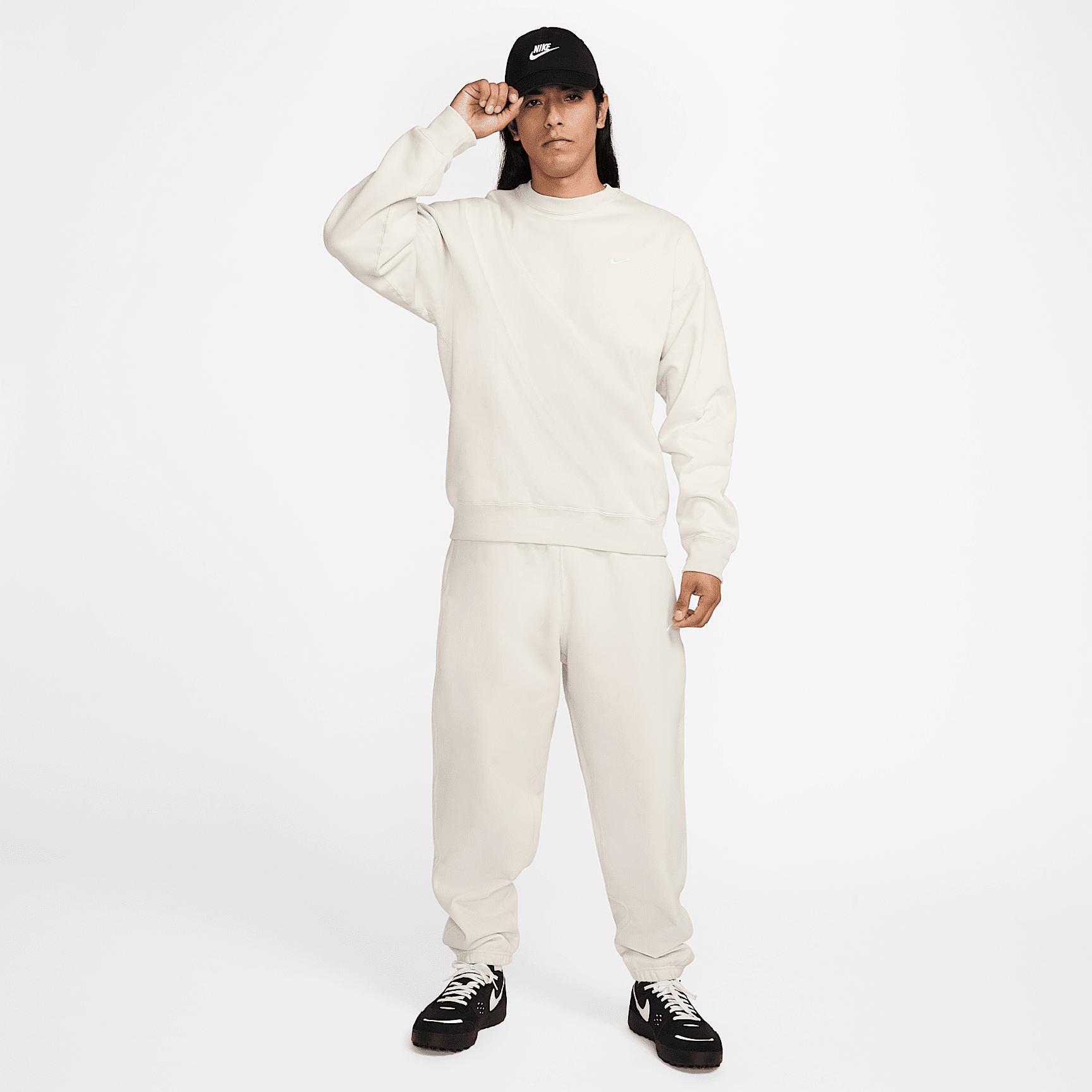 Nike Men's Solo Swoosh Fleece Pants Product Image