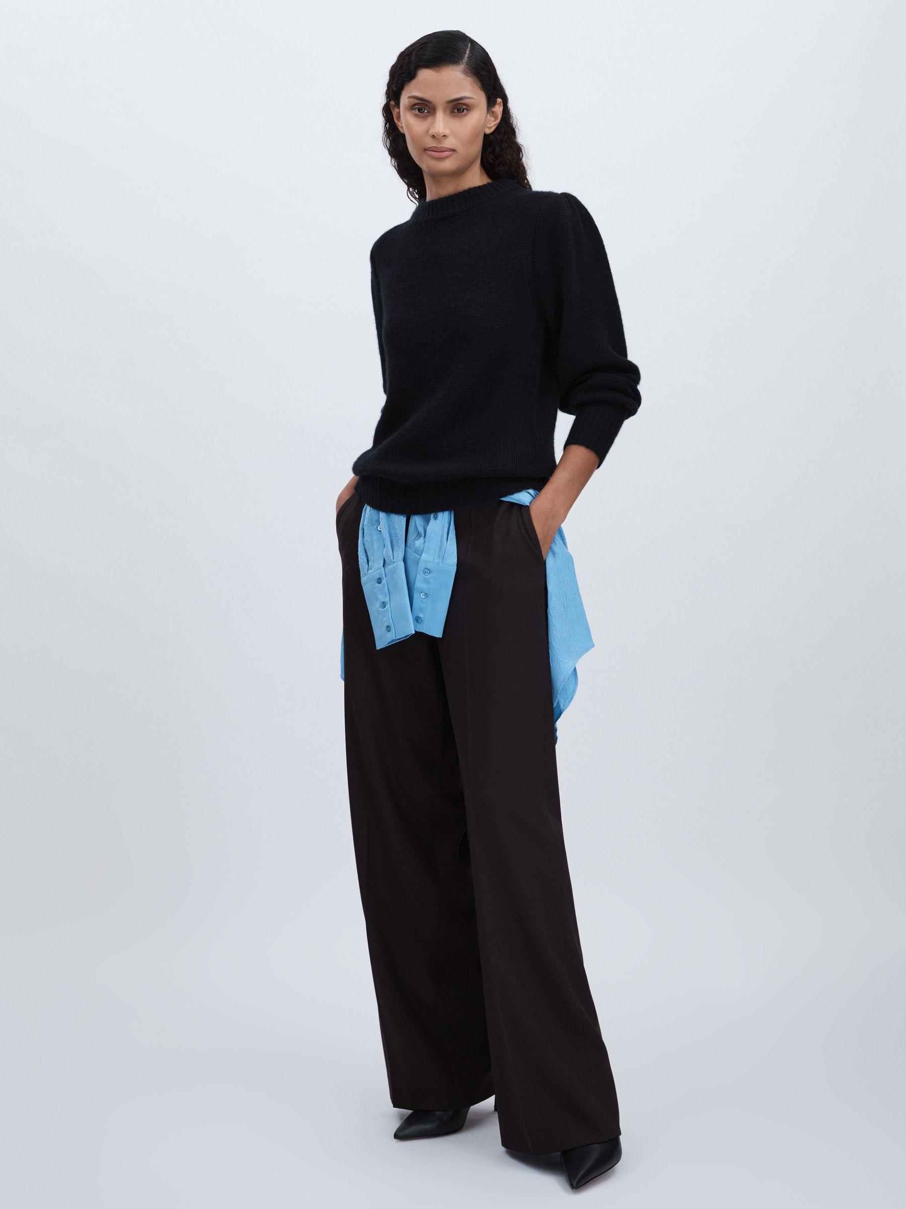 Cashmere Crew Neck Jumper in Navy Product Image