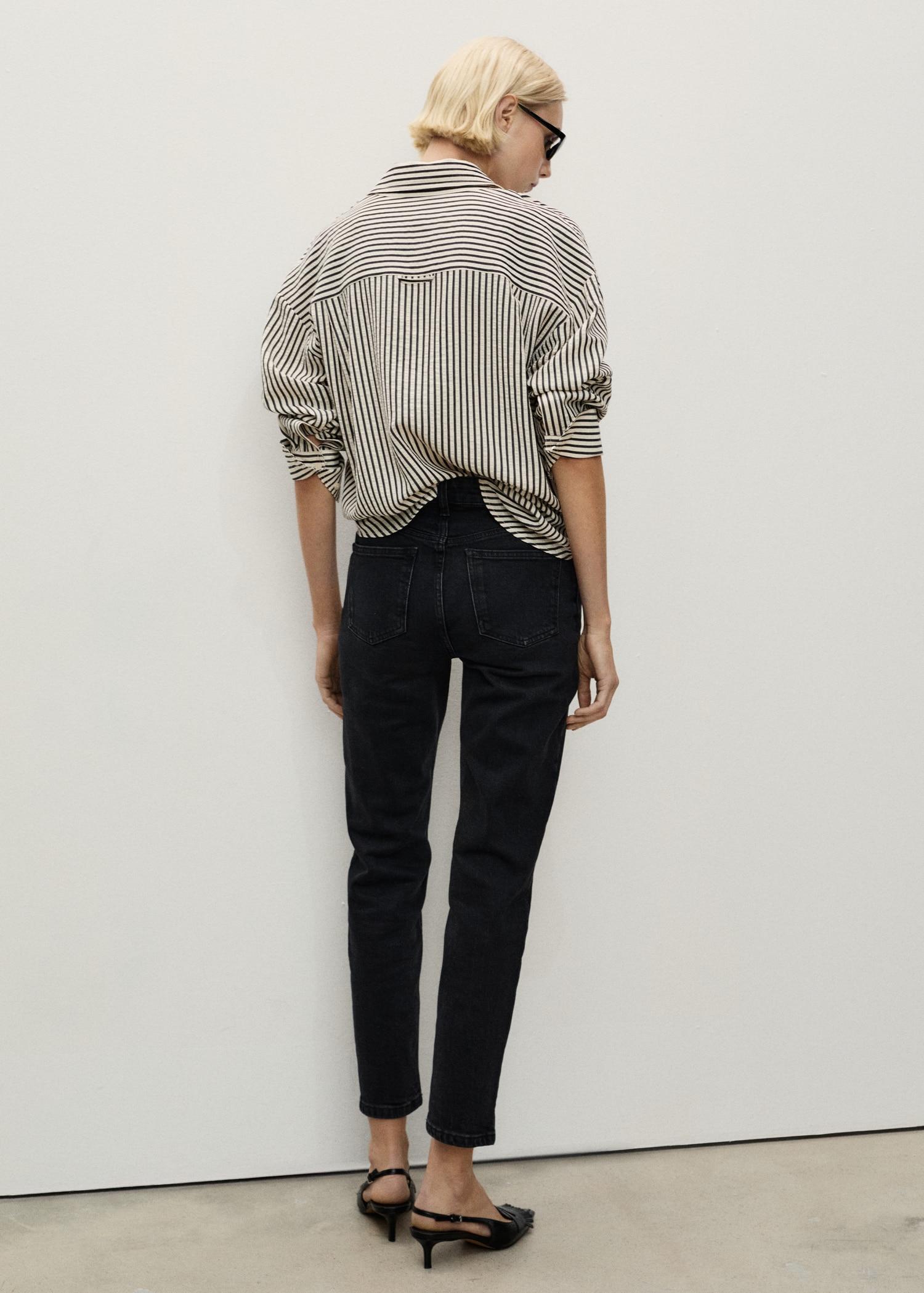 Newmom comfort high-rise jeans - Women | MANGO USA Product Image