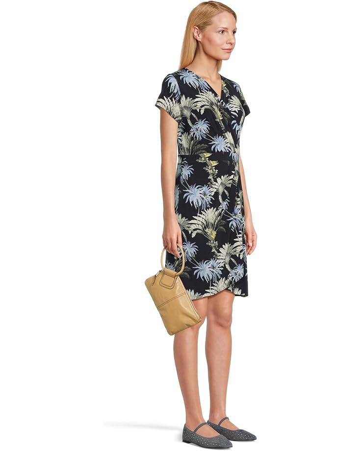 Daisy Daze Large Wristlet Product Image