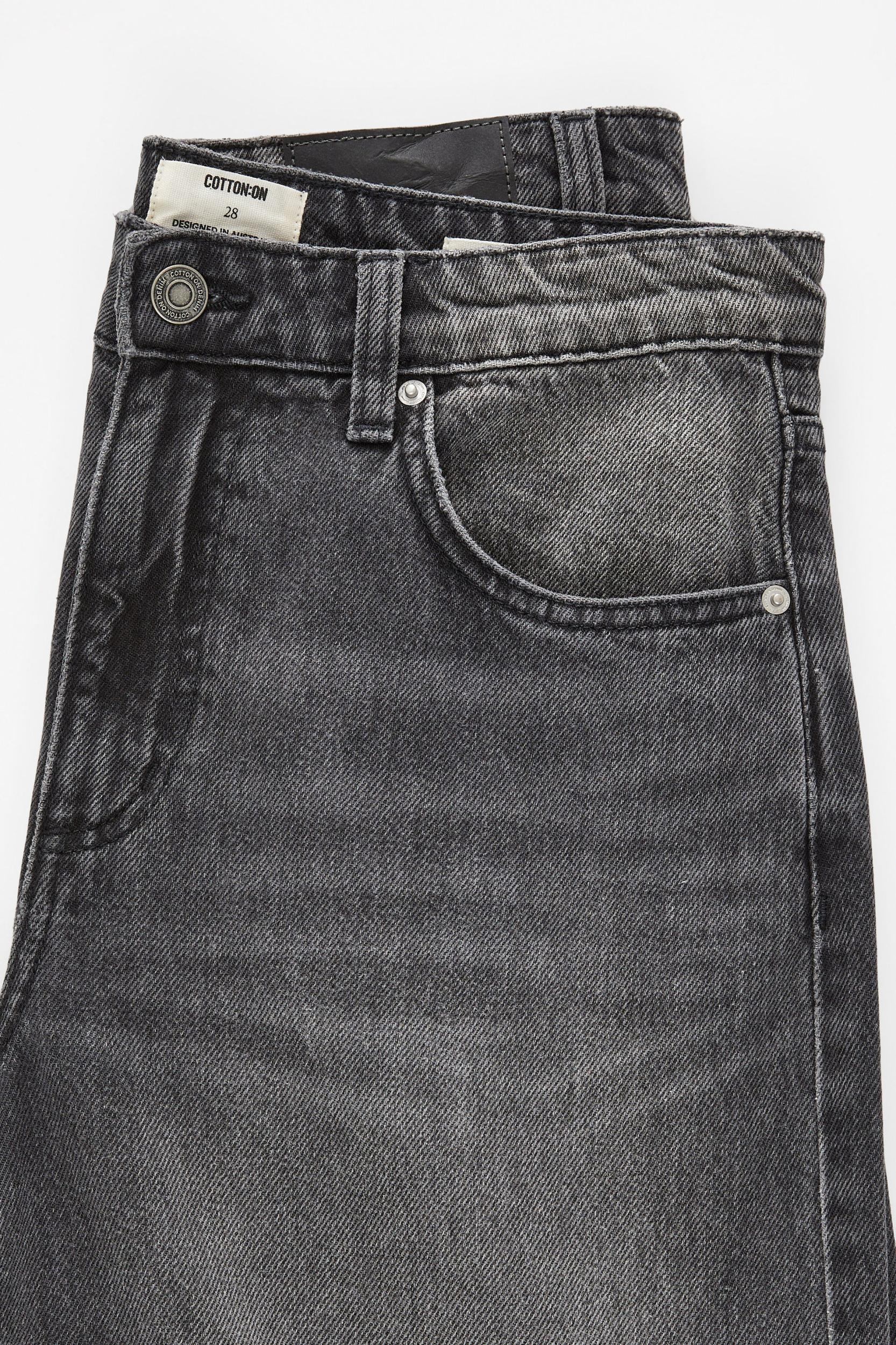 Relaxed Wide Jean Product Image