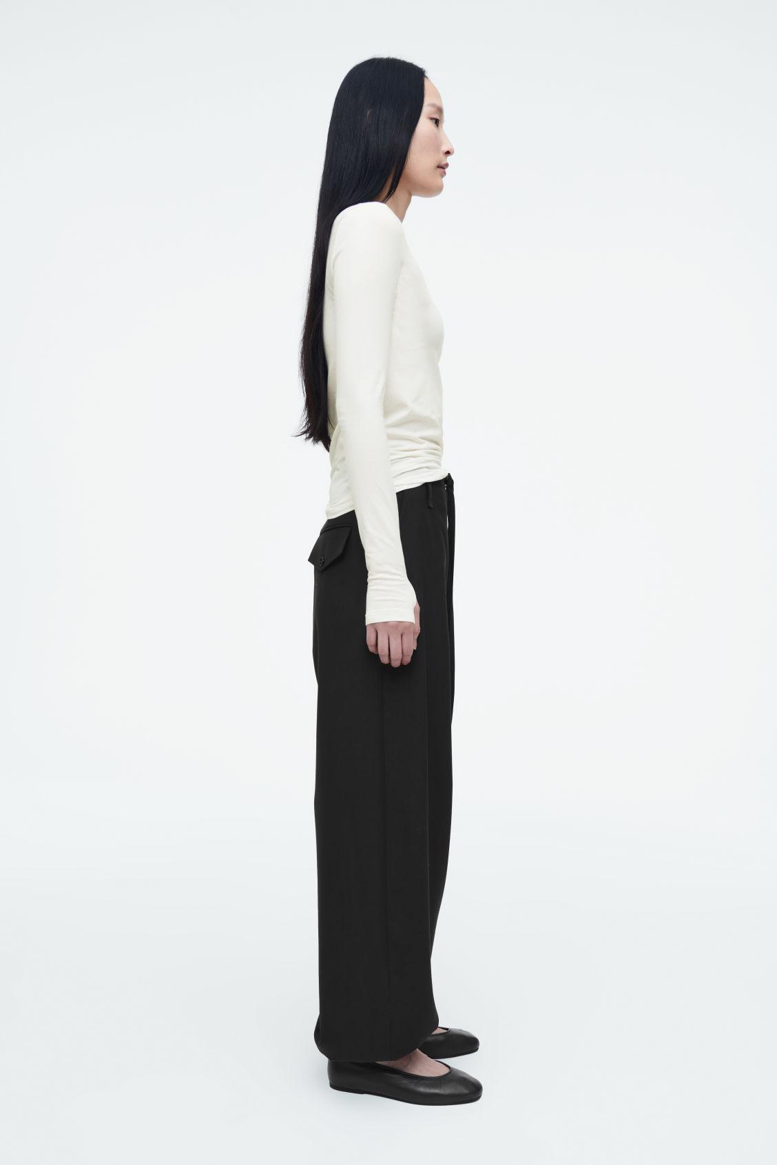 SLIM LIGHTWEIGHT LONG-SLEEVED TOP Product Image