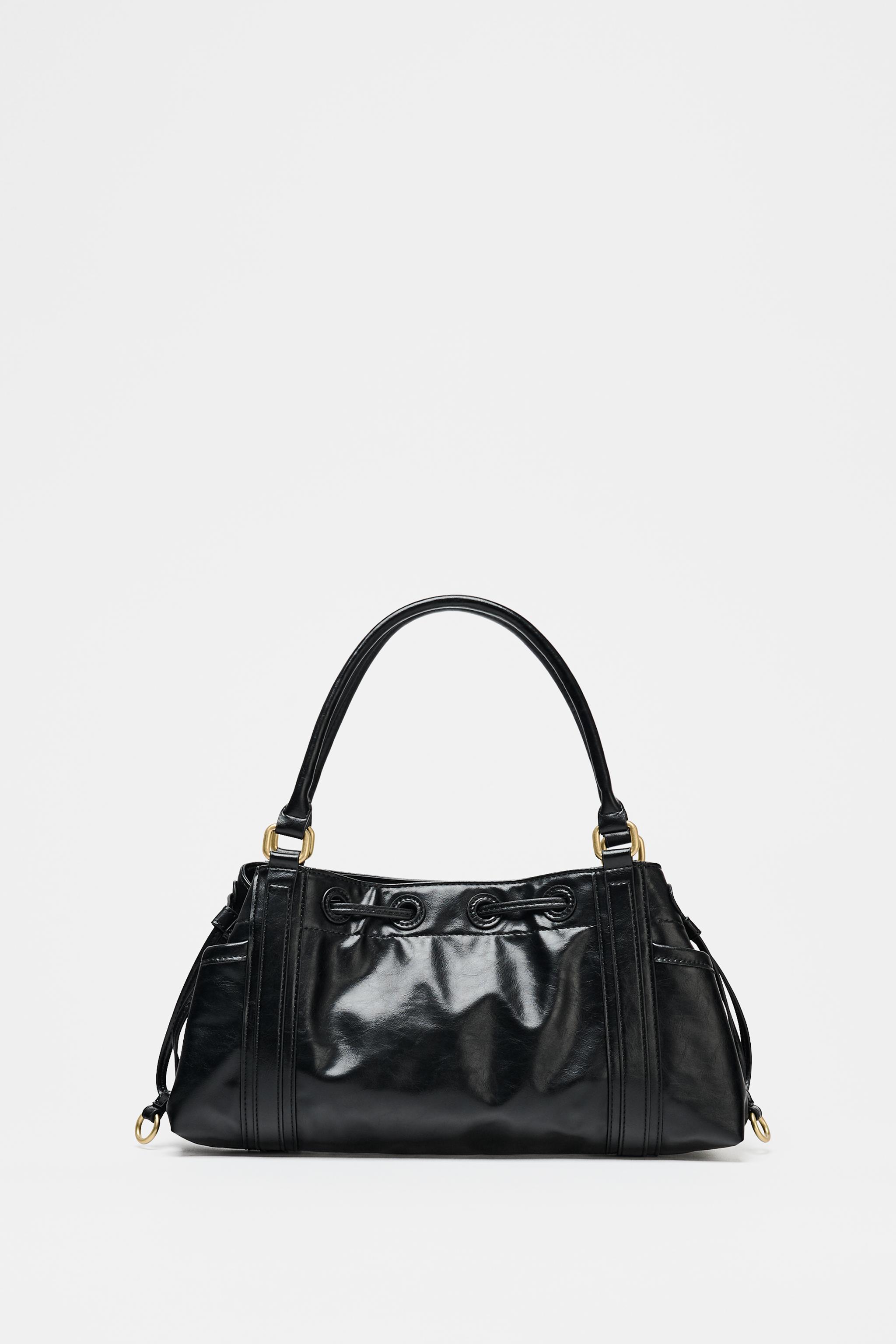 GATHERED DETAIL SHOULDER BAG Product Image