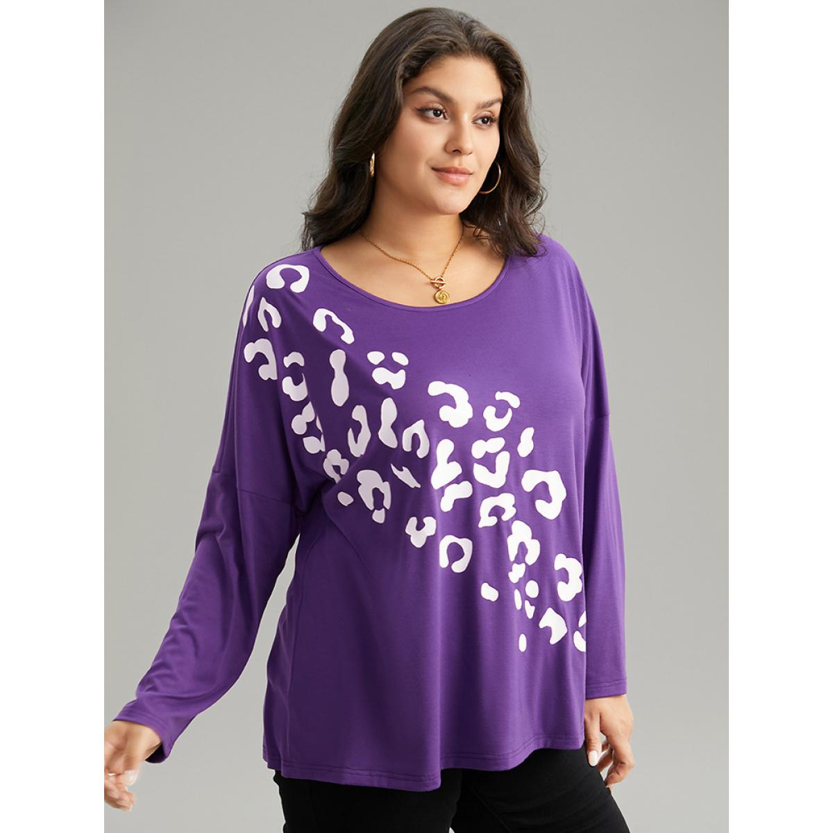 Plus Size Leopard Print Two Tone T-shirt BlueViolet Women Casual Printed Leopard Round Neck Dailywear T-shirts BloomChic 30/6X Product Image