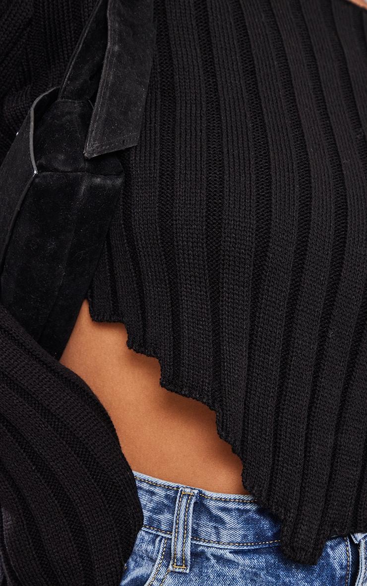 Plus Black Chunky Knit Long Sleeve Dip Hem Crop Top Product Image