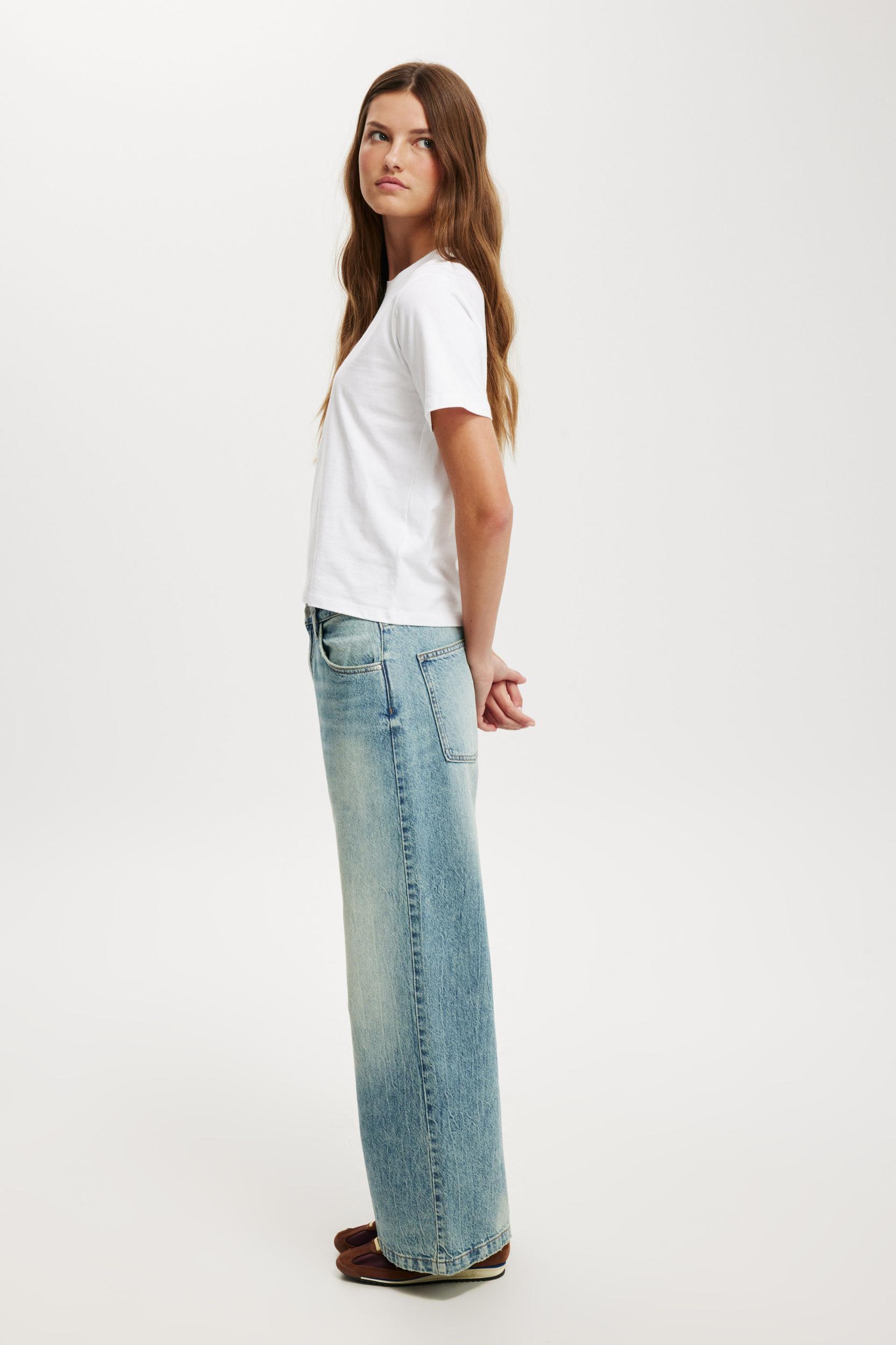 Easy Tee Product Image