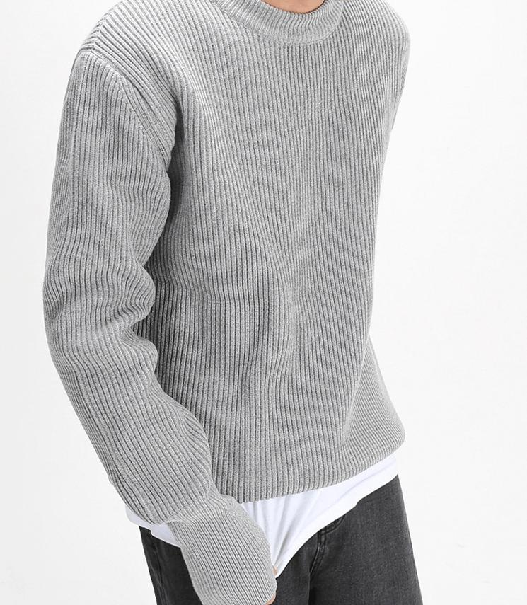 RT No. 3407 KNITTED ROUND NECK SWEATER Product Image