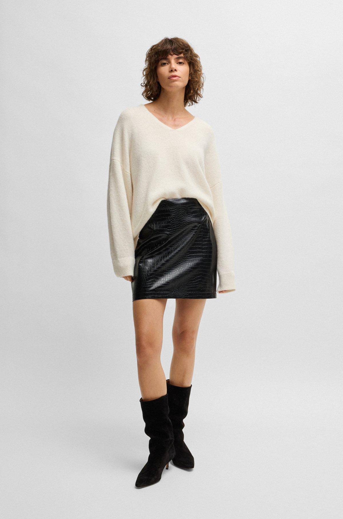 Wool-blend relaxed-ft sweater with V neckline Product Image