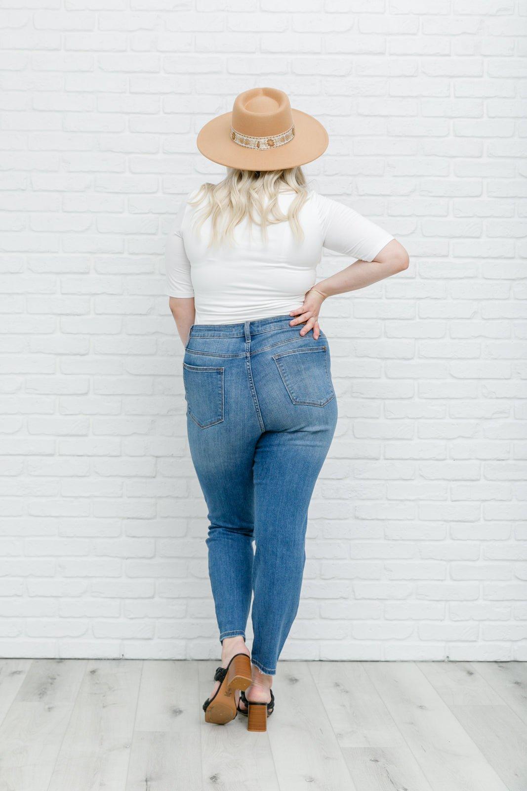 High Waist Slim Fit Jeans (Online Exclusive) Product Image