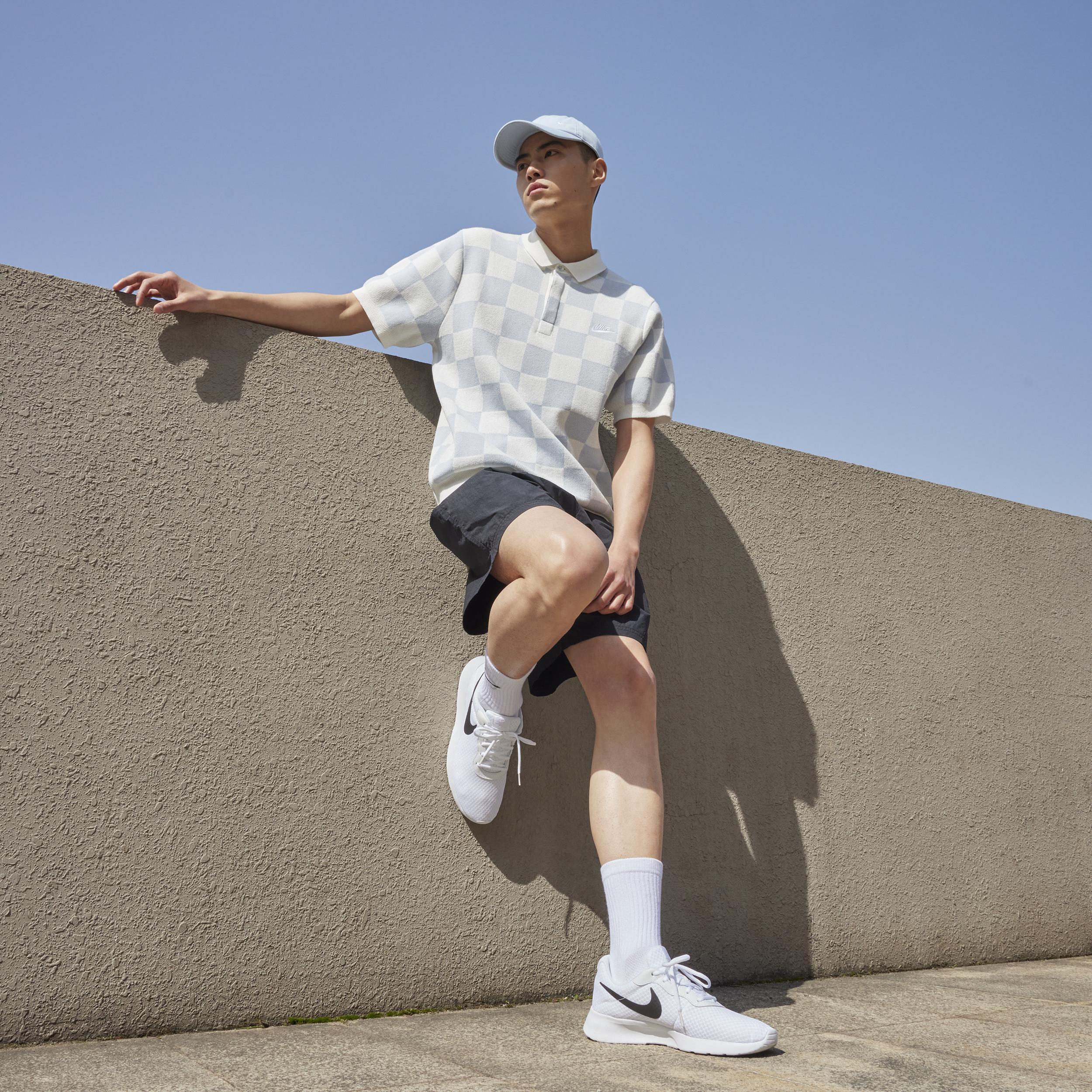 Nike Tanjun Men's Shoes Product Image