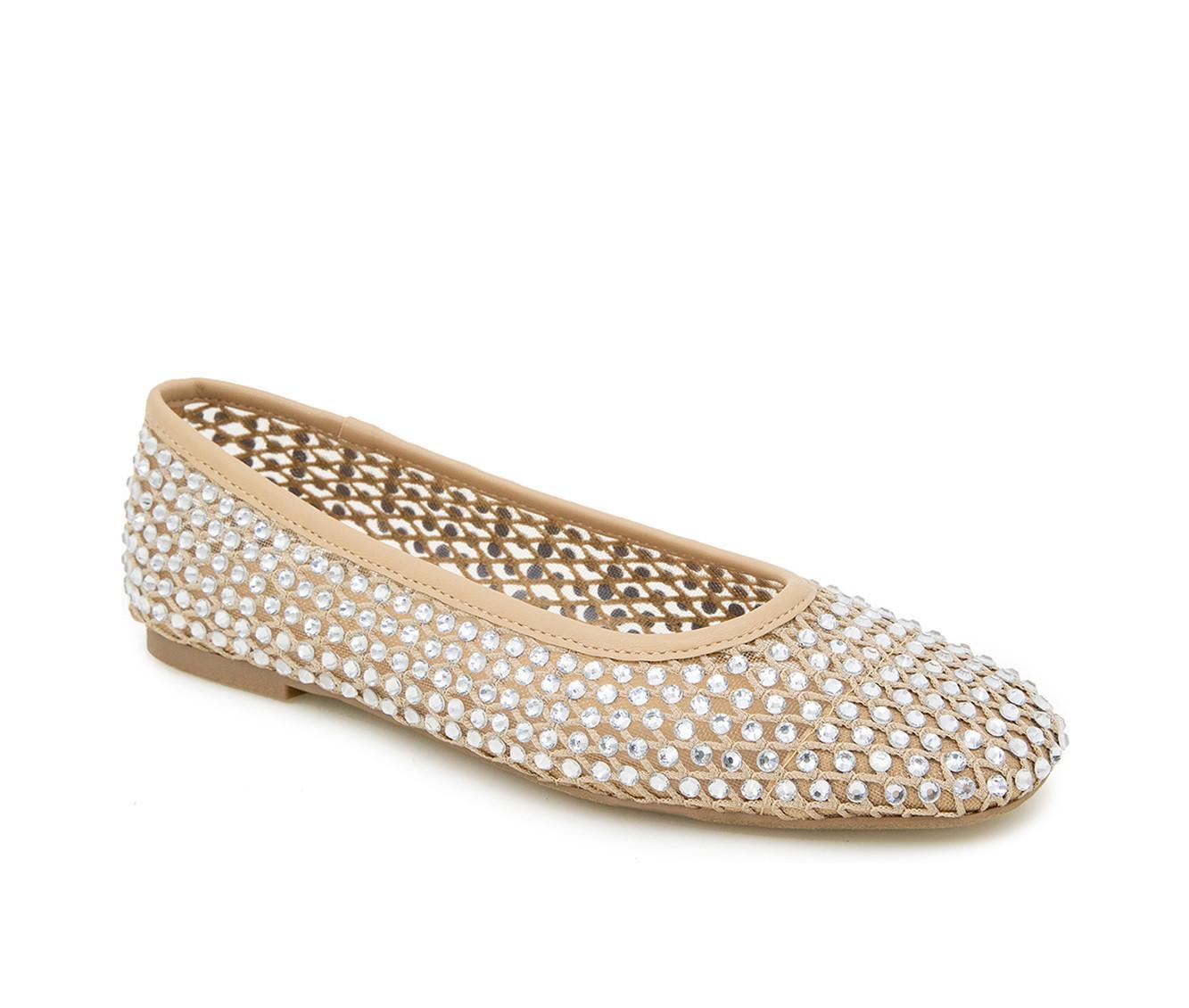 Women's XOXO Dobsi Flats Product Image