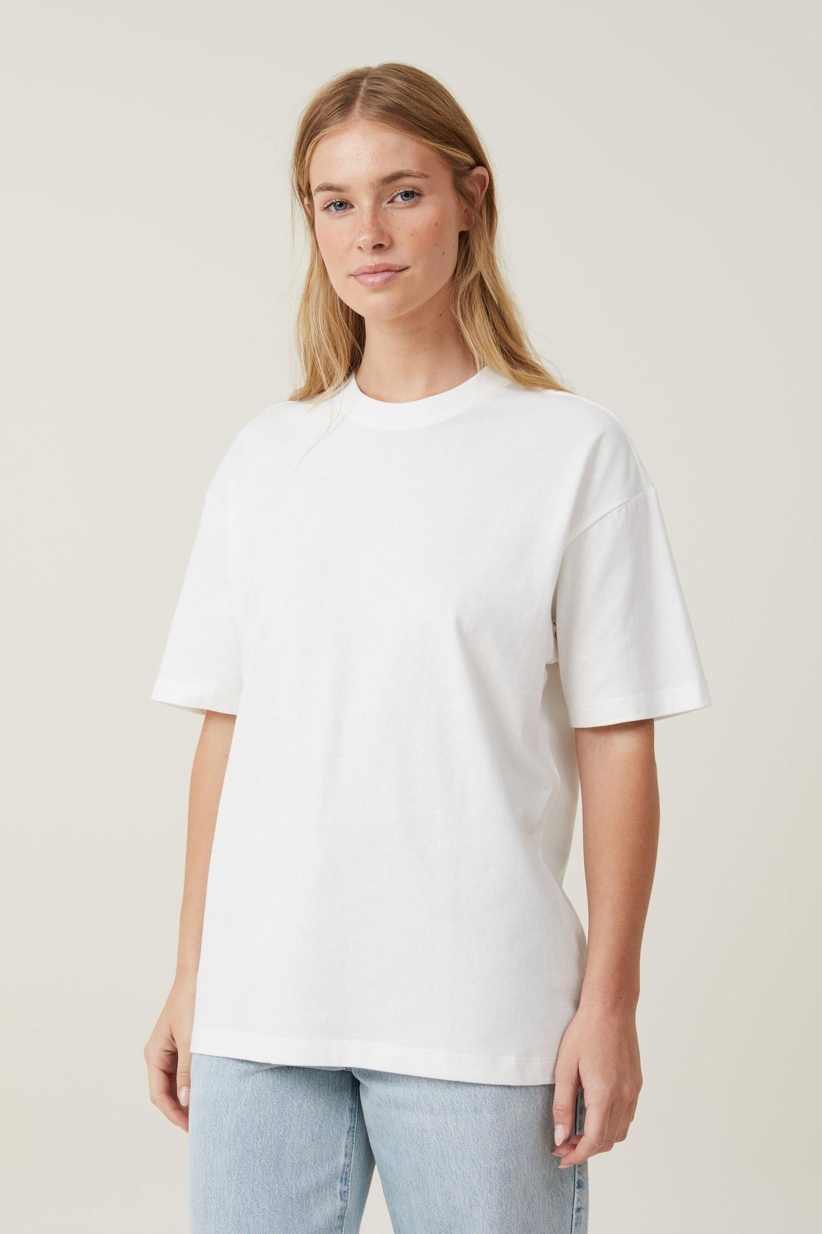 The Boxy Oversized Tee Product Image