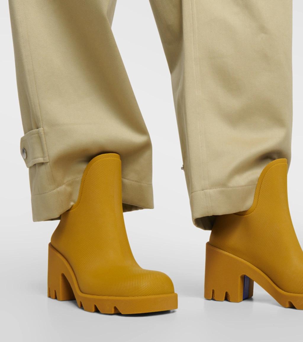 BURBERRY Boot Marsh In Gold Product Image