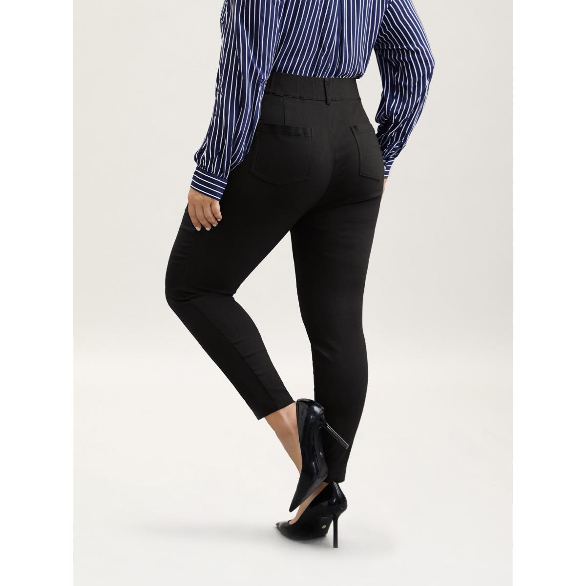 Plus Size Stretchy Fabric Seamed Skinny-Fit Pants Women Black Workwear Essentials Skinny Mid Rise Work Pants BloomChic 26/4X Product Image