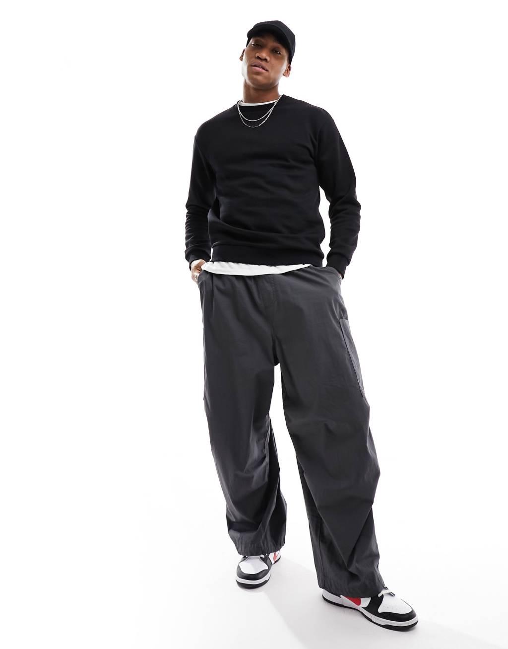 Jack & Jones oversized sweatshirt in black Product Image