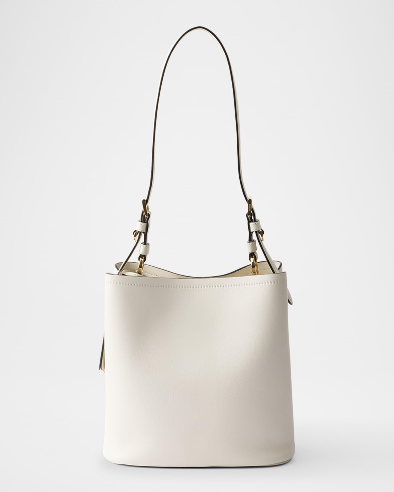 Medium Leather Shouldeer Bag Product Image