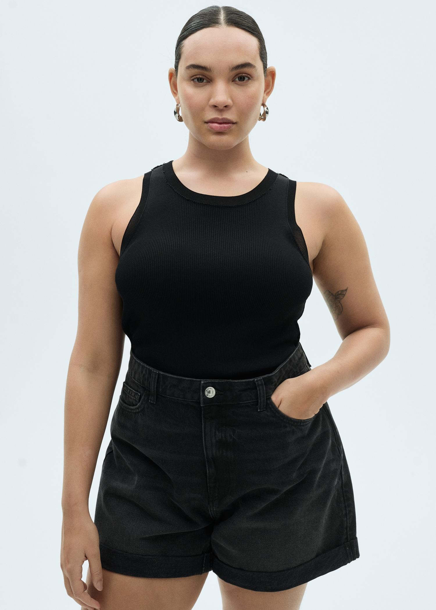 High-waisted mom-fit denim shorts - Women | MANGO USA Product Image