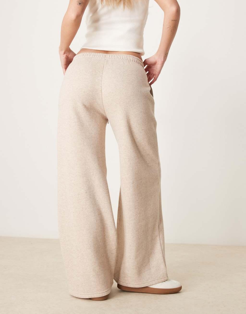 Abercrombie & Fitch sweatpants in beige Product Image
