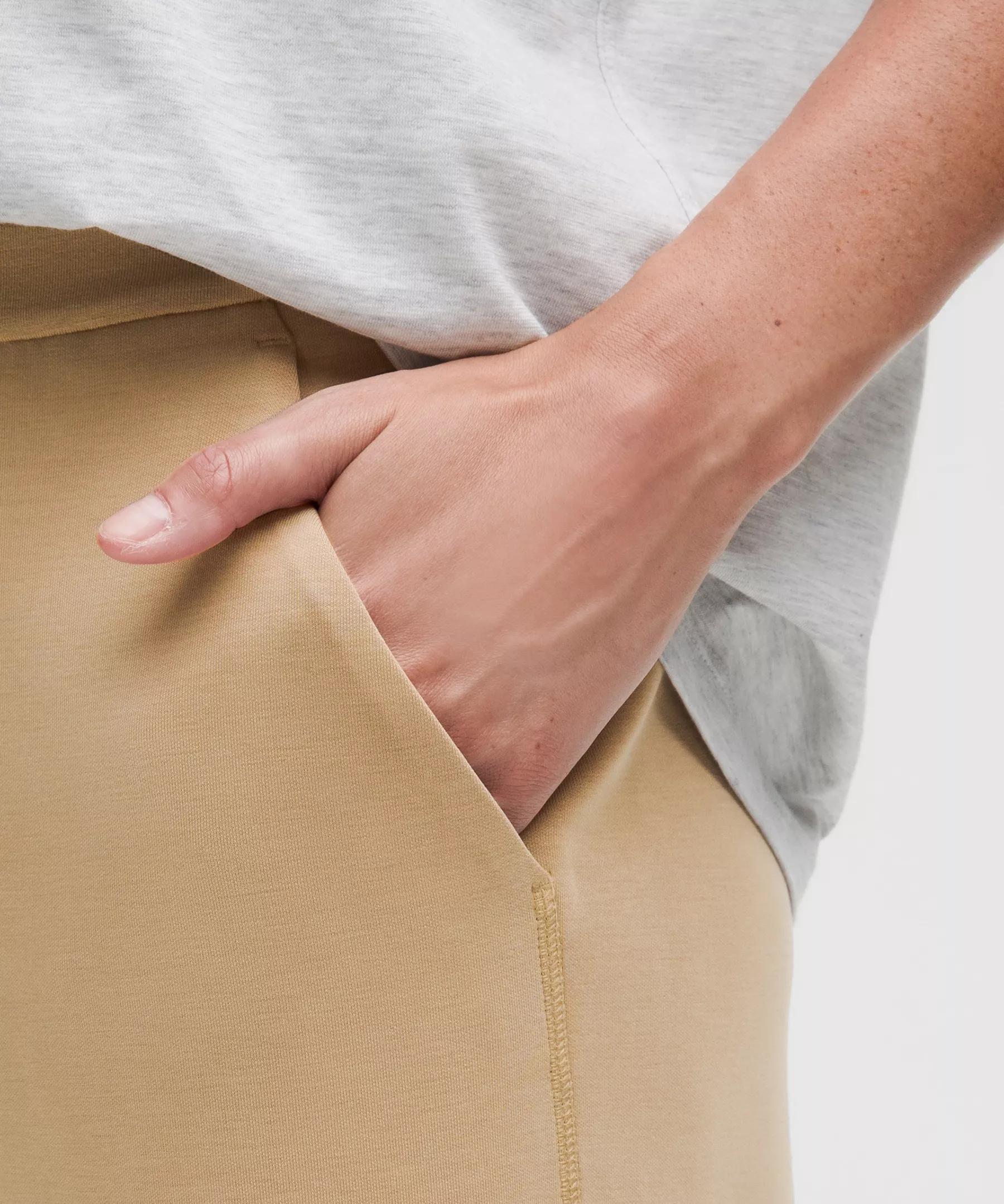 Softstreme High-Rise Straight-Leg Pant *Regular Product Image