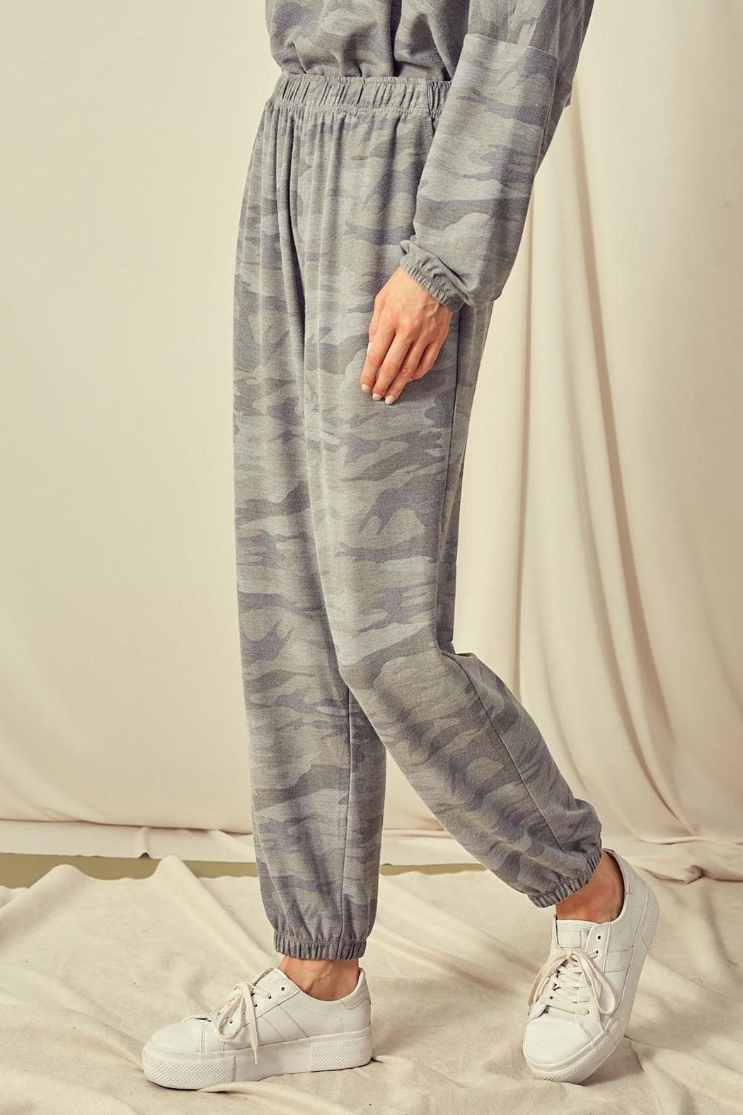 Camouflage Loose Pants Product Image