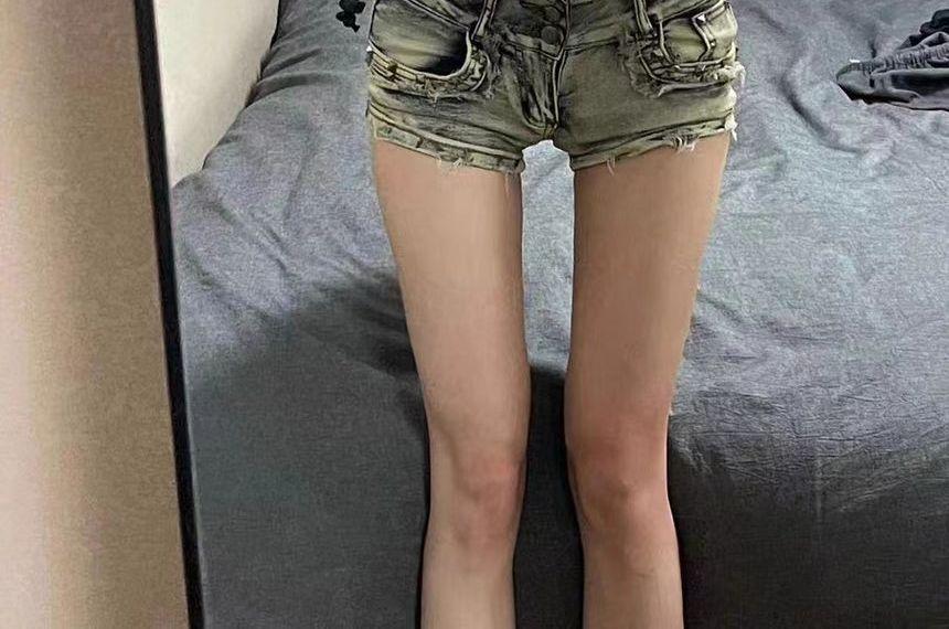 Low Rise Studded Denim Hot Pants Product Image