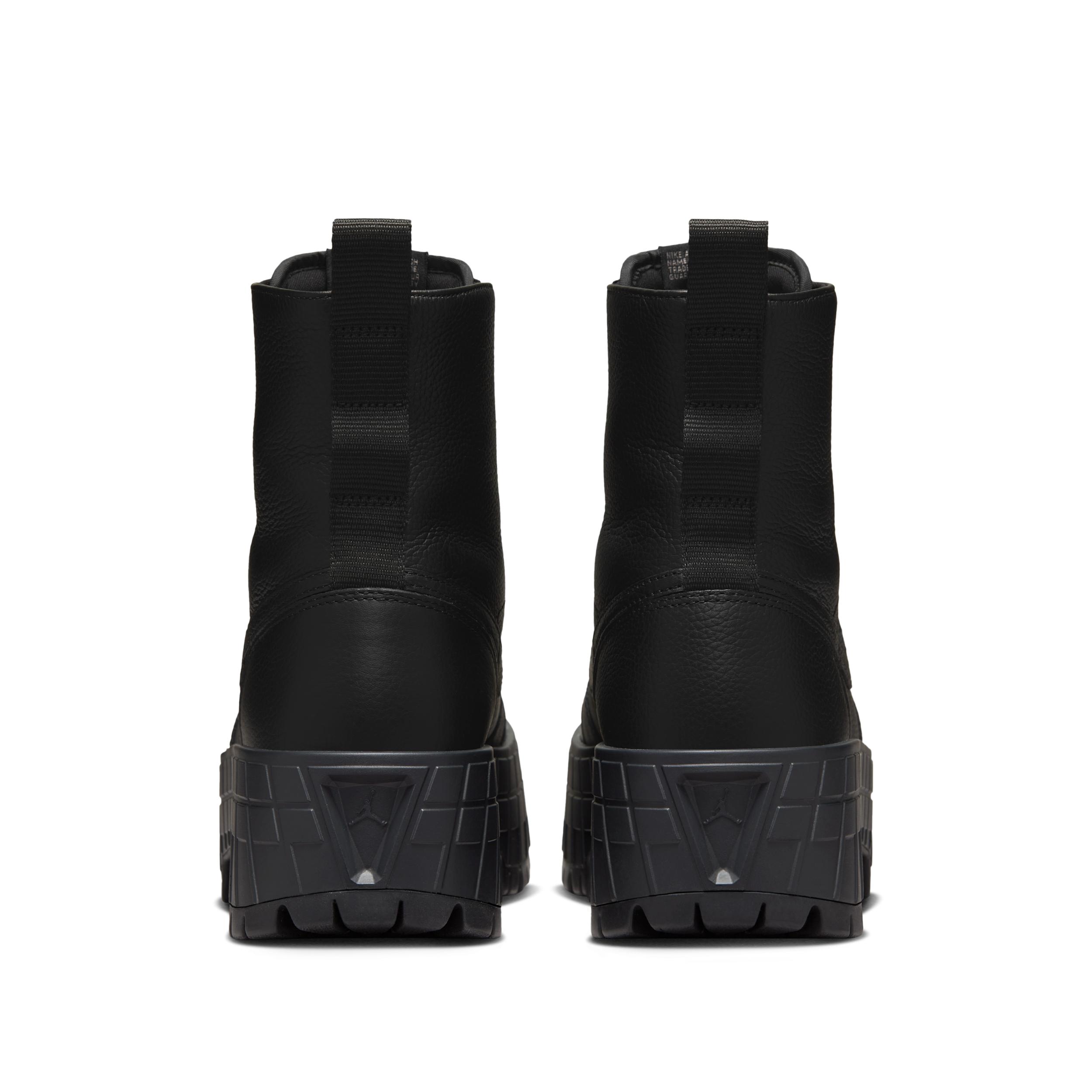 Womens Air Jordan 1 Brooklyn Boots | FJ5737-001 Product Image