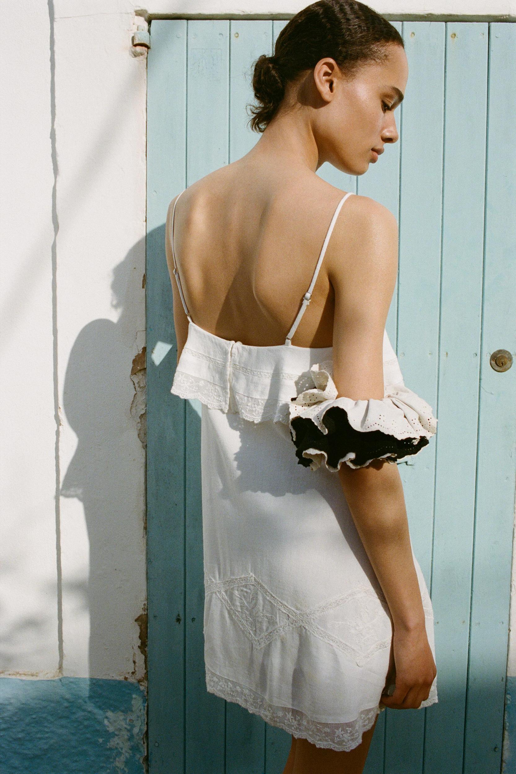 EMBROIDERED SHORT DRESS Product Image