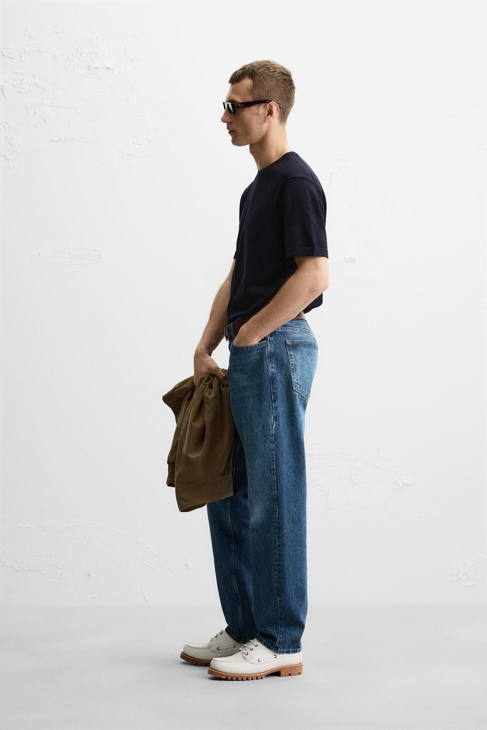 REGULAR FIT KNIT T-SHIRT Product Image