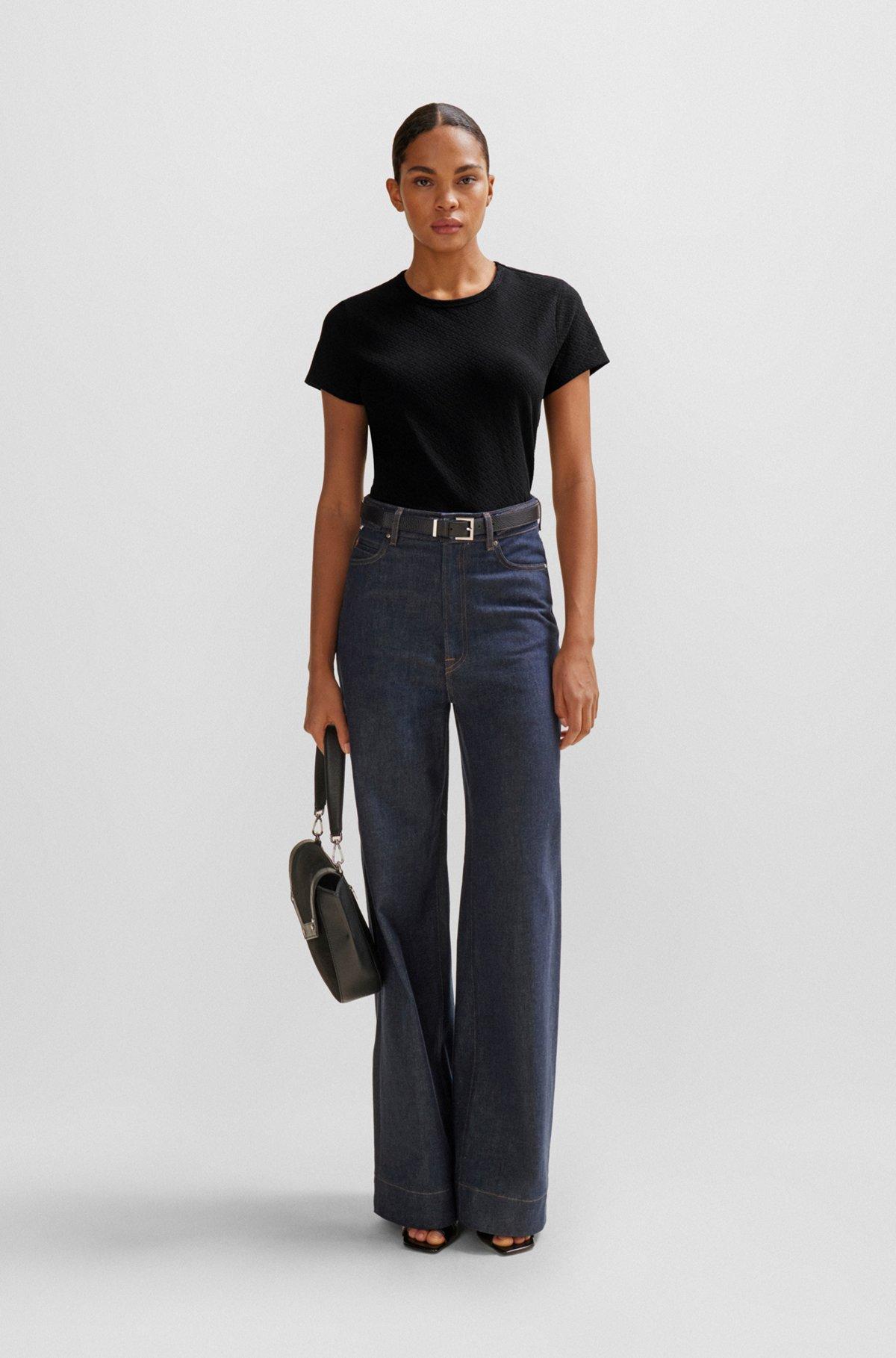 T-shirt with 3D-structured knitted monograms Product Image