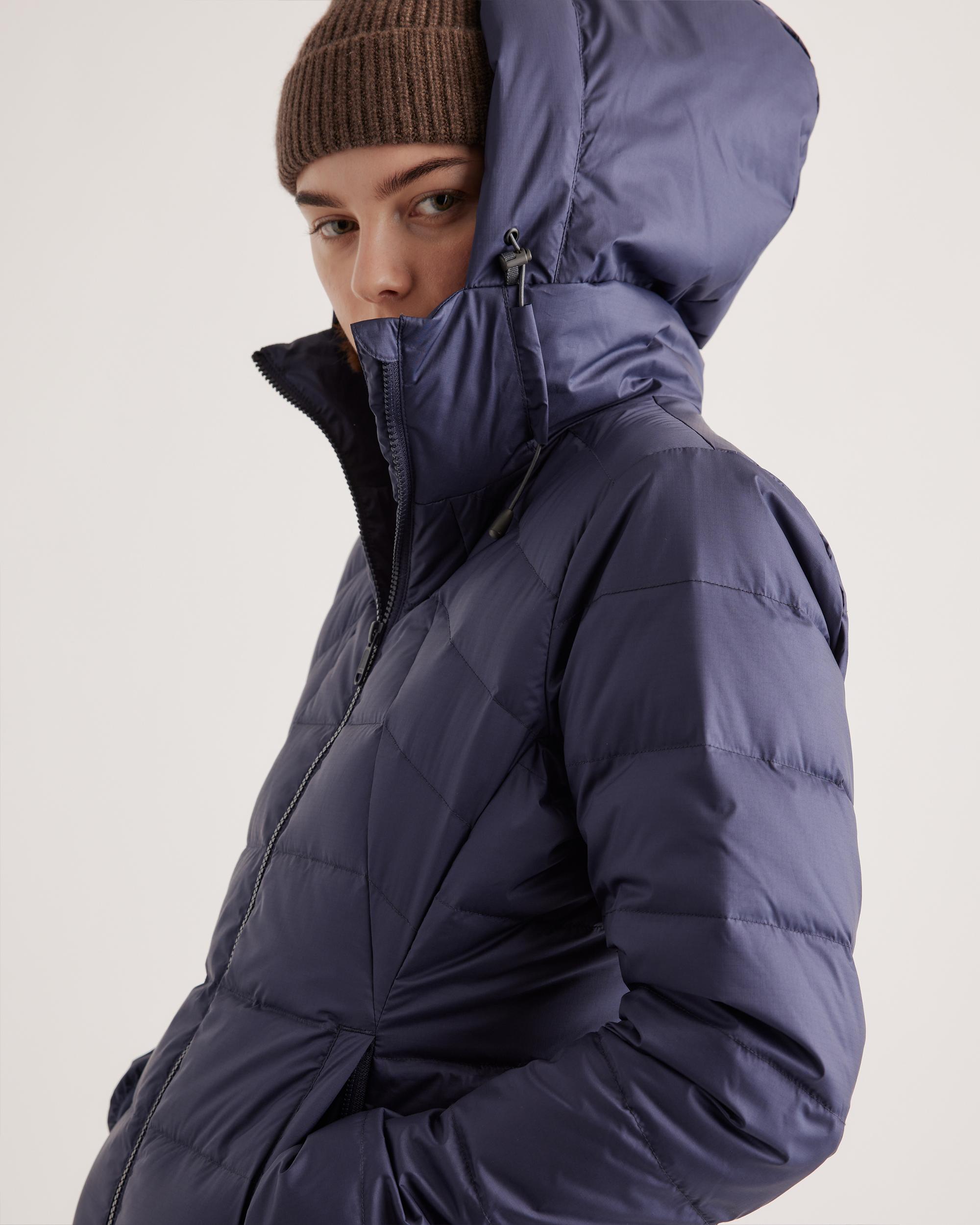 Quince | Women's Lightweight Down Packable Puffer Hooded Jacket Recycled Polyester Product Image