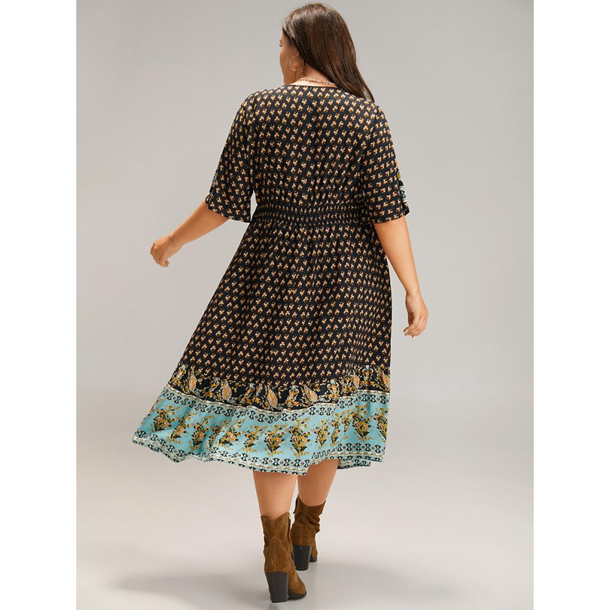 Plus Size Bandana Print Wrap Shirred Batwing Sleeve Dress Black Women Vacation Printed V-neck Short sleeve Curvy Midi Dress BloomChic 12/L Product Image