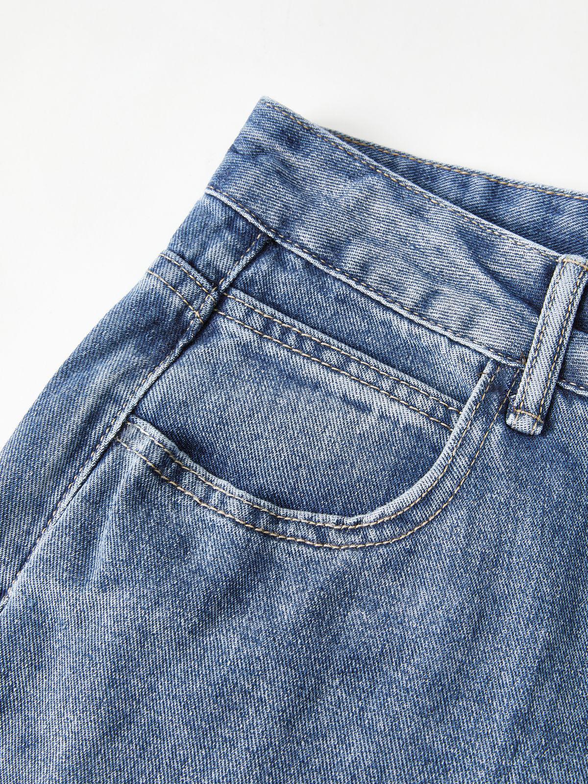 Pocket Design Blue Wash Boyfriend Jeans Product Image