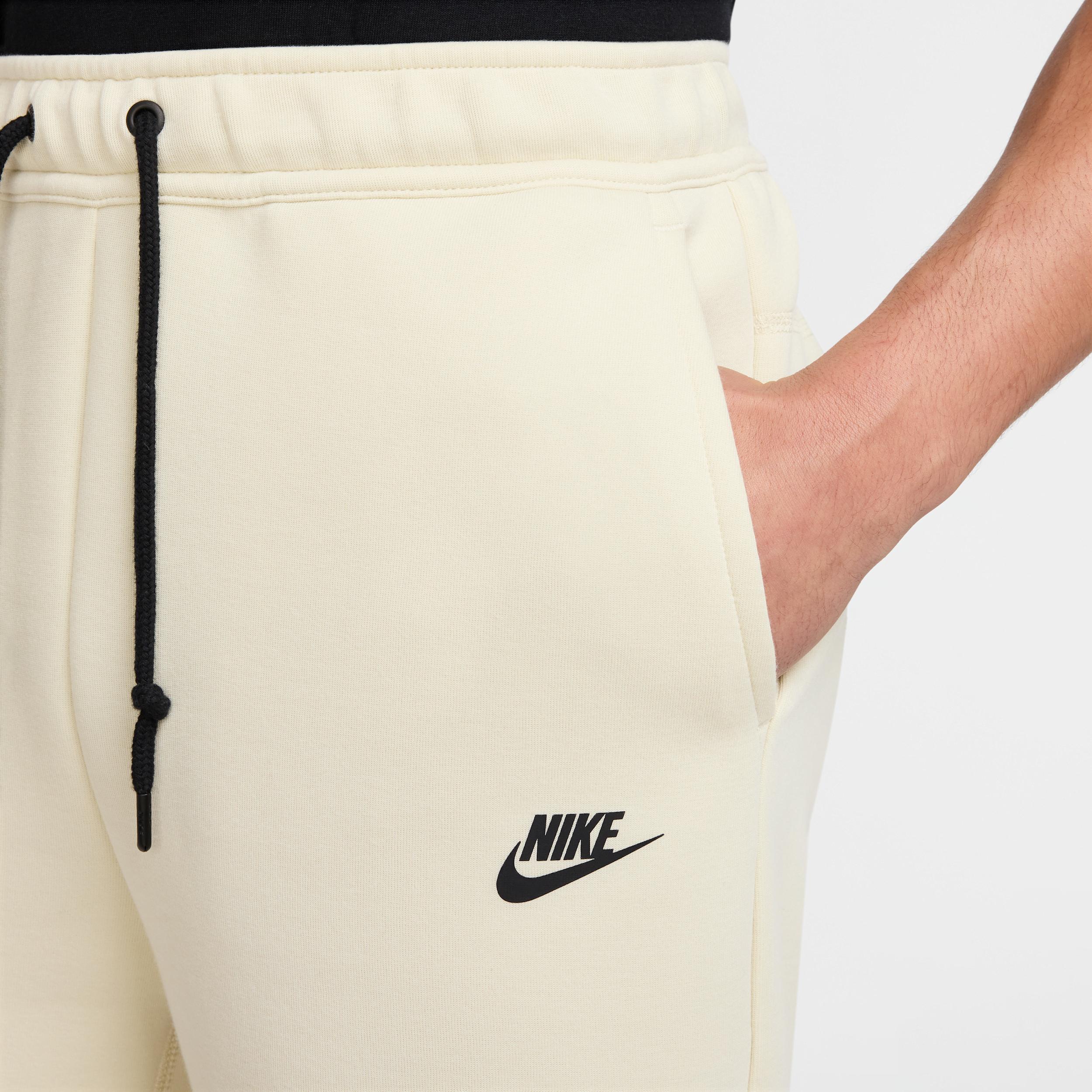 Men's Nike Sportswear Tech Fleece Shorts Product Image