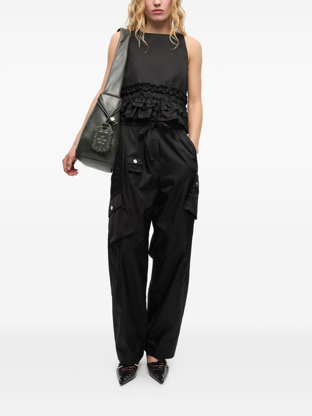 logo-tag leather shoulder bag Product Image