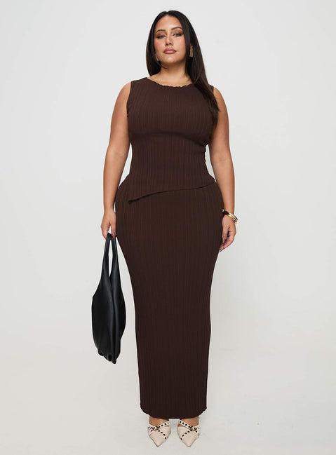 Basile Set Chocolate Curve Product Image